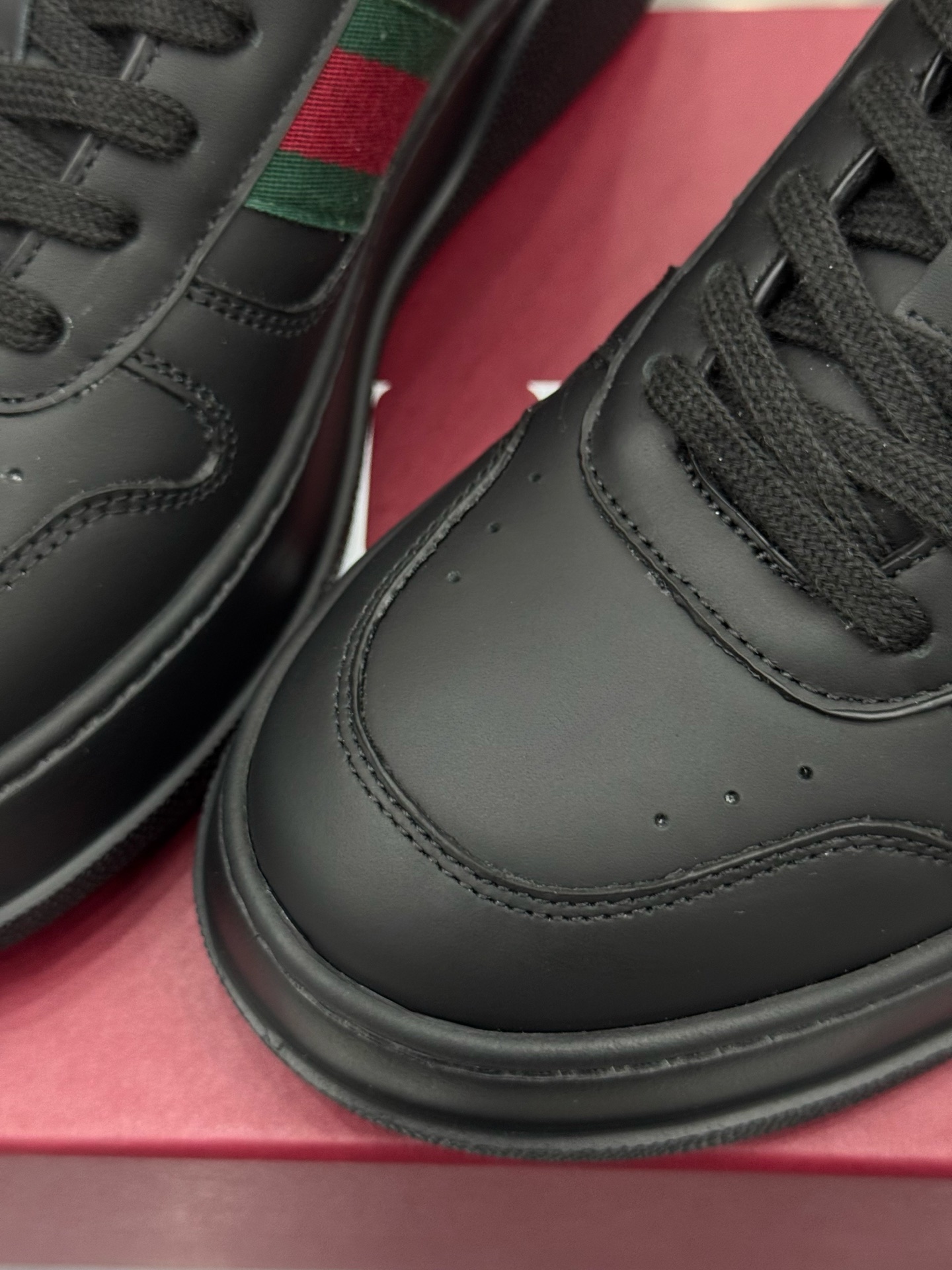 Gucci Retro Sneakers 2025 - Unisex Design, Runway Style, Premium Leather 11 i1760208467136 1923 0 9