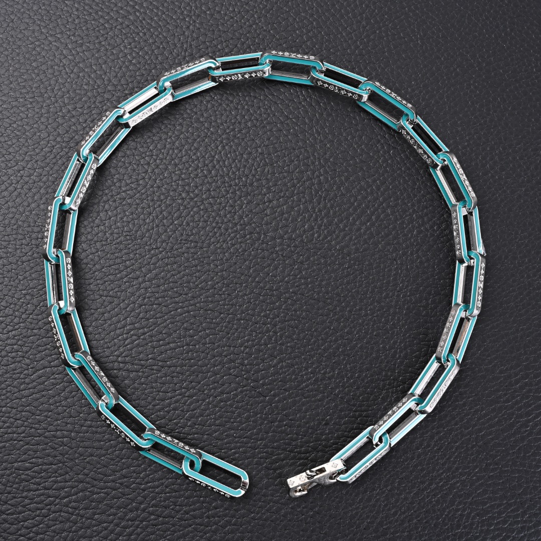 Louis Vuitton - Necklace