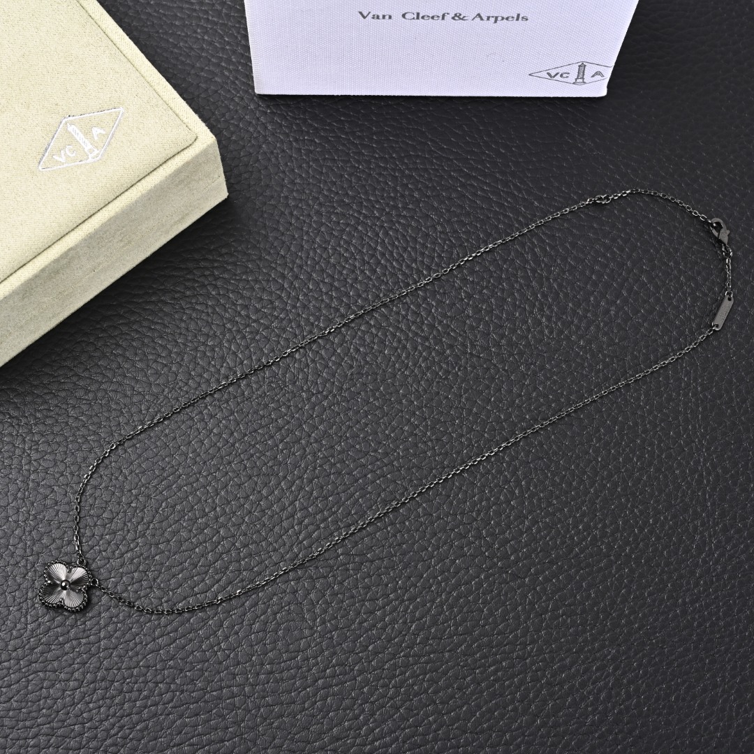 Van Cleef Arpels梵克雅宝VCA 四叶草五花项链 附包装