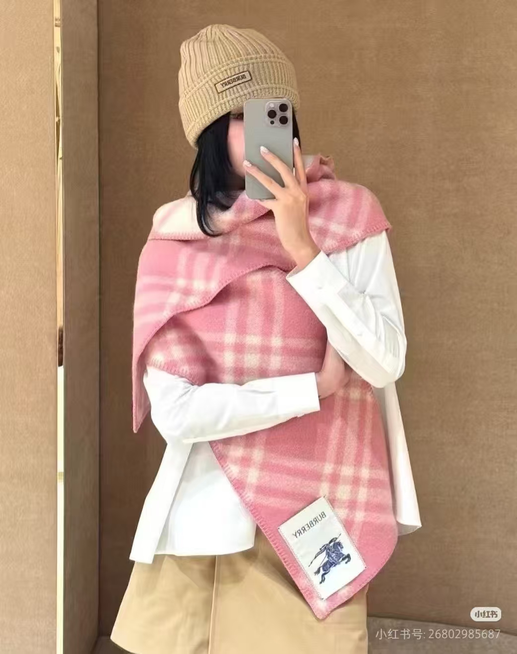 BURBERRY巴宝莉BBR  菱格纹方标战马羊毛围巾  上身参考