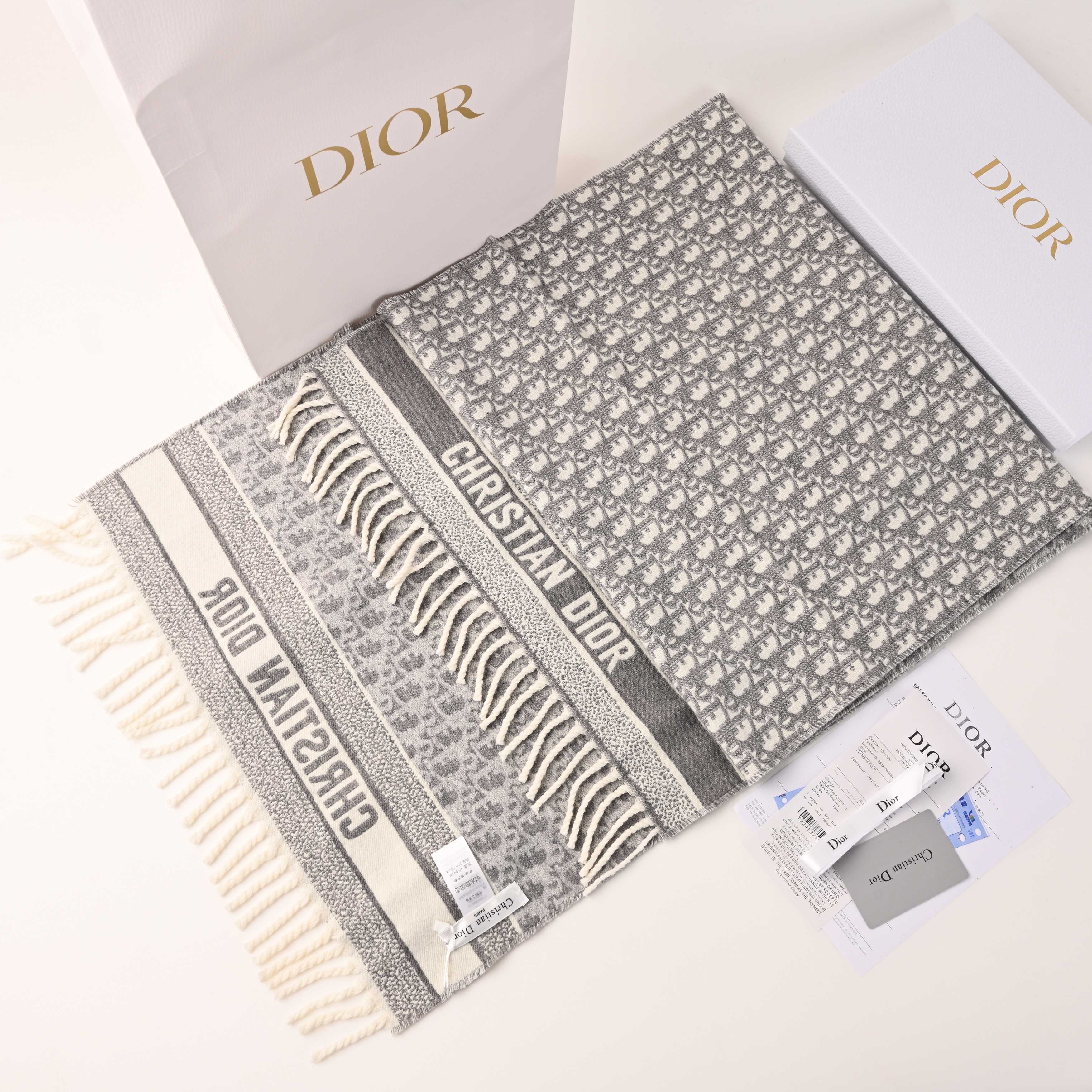 _dn-9szB9QGQRQnvXAdzHjNy_pau0FKzSy4v4u7g