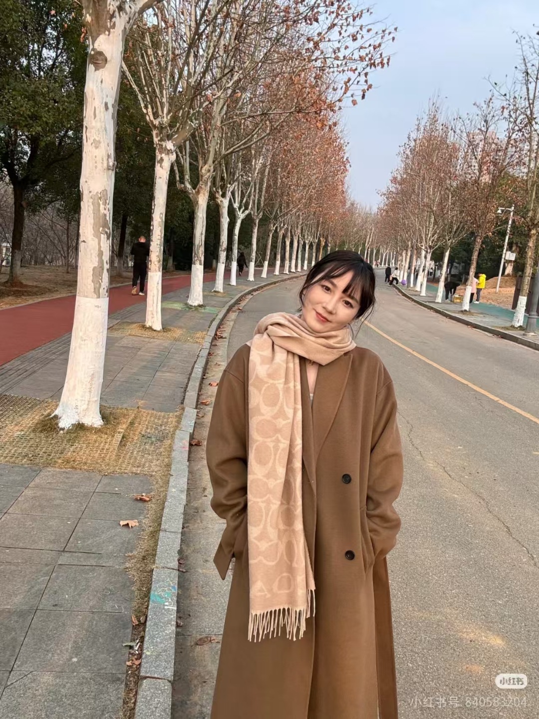 COACH/蔻驰 羊绒羊毛混纺围巾  上身参考