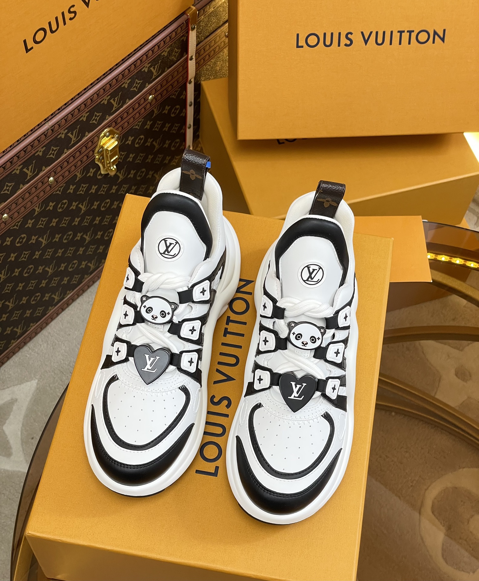 [Louis Vuitton Women
