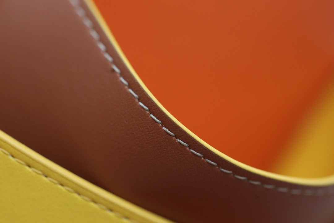 路易威登 Louis Vuitton 高定典藏名品高定成衣时装外套连衣裙衬衫T恤 #E55A7489 8