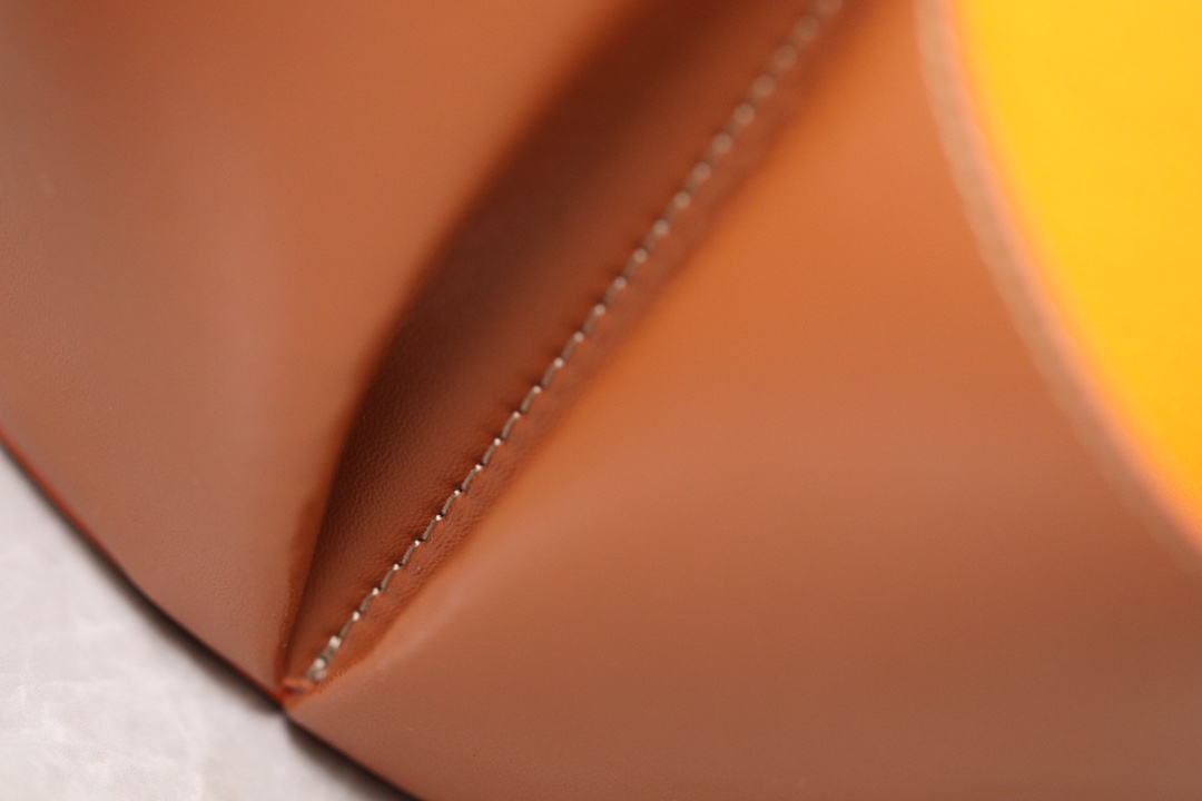 路易威登 Louis Vuitton 高定典藏名品高定成衣时装外套连衣裙衬衫T恤 #E55A7489 6