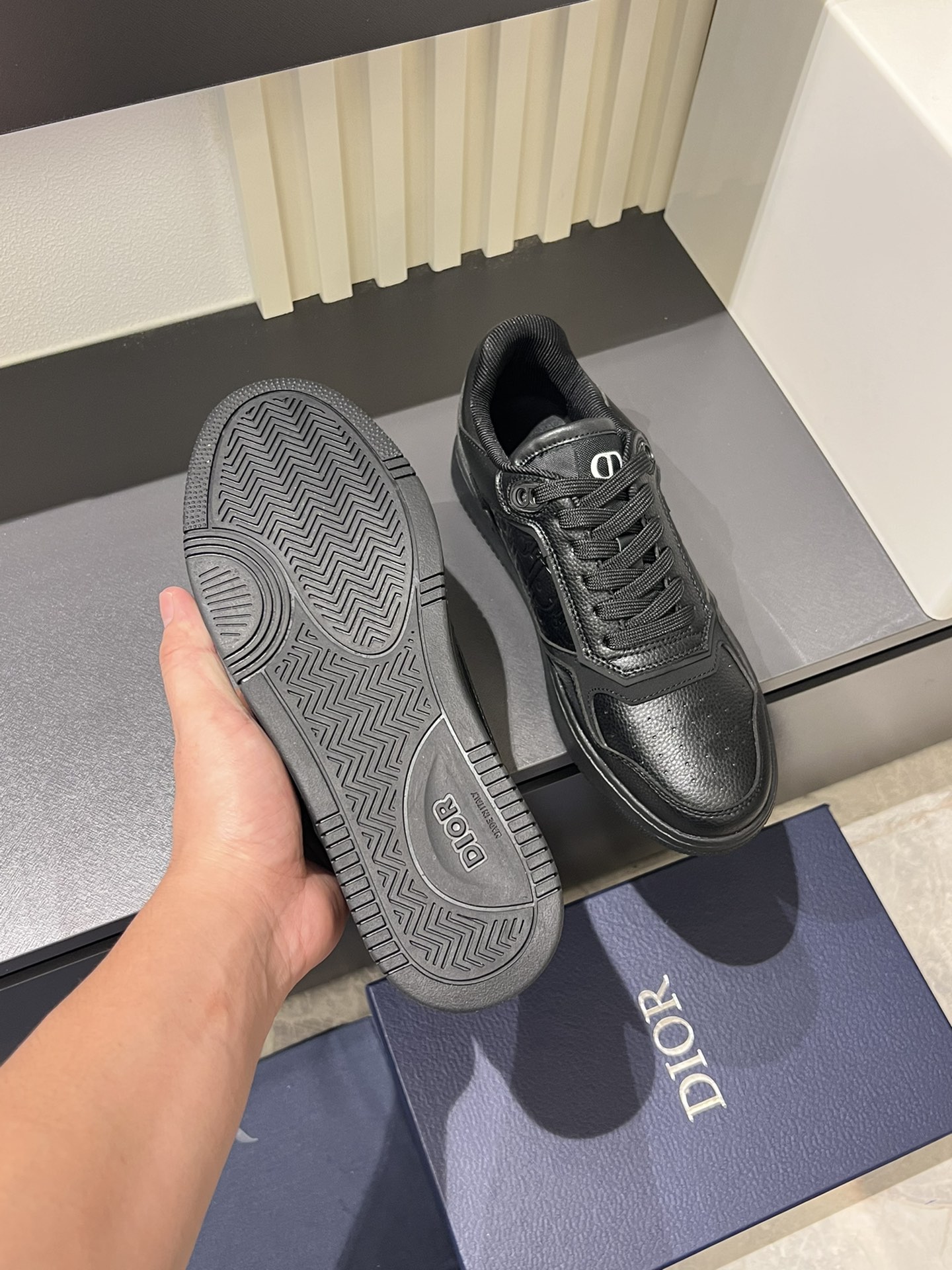 Dior B27 Black Leather Low-Top Sneakers CD Icon Lace-Up Casual Shoes 8 i1717323057 2899 5