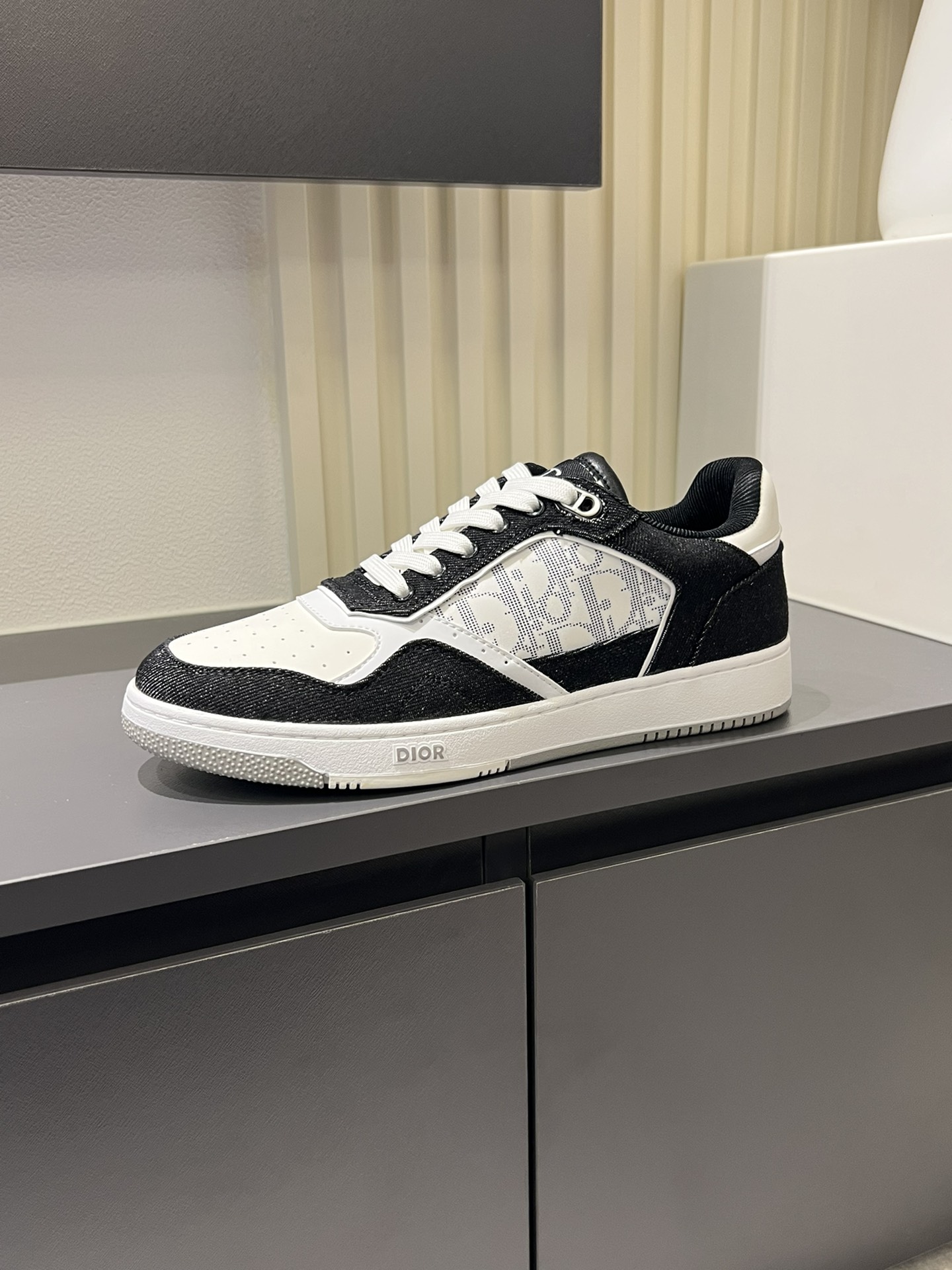 Dior B27 High-Top Sneakers in Gray and White Smooth Calfskin Leather 6 i1717491055 3965 3