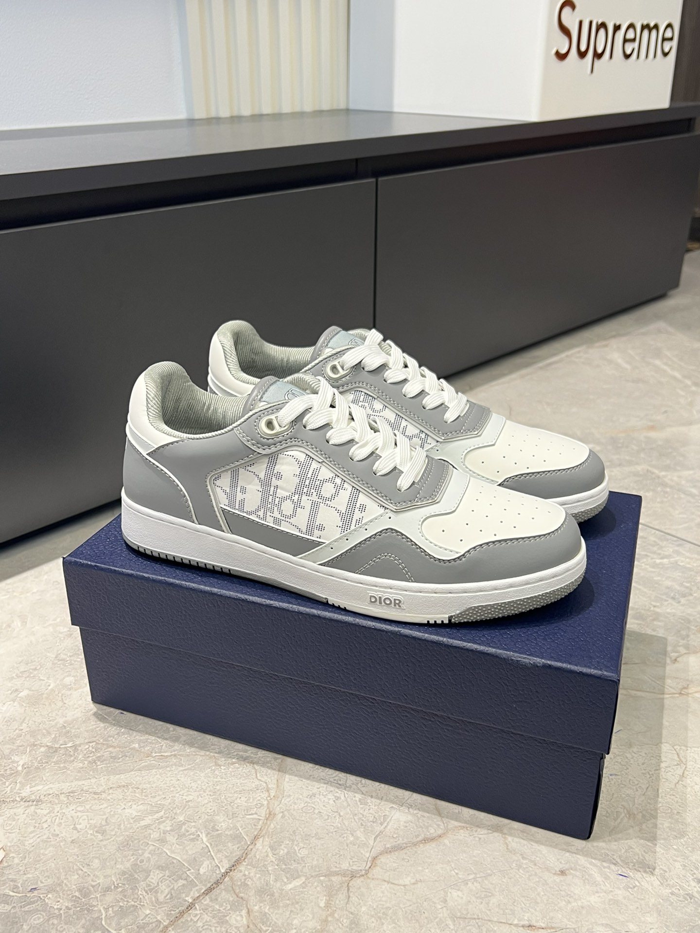 Dior B27 Low-Top Sneakers Grey White Oblique Casual Shoes Size 38-44 3 i1717491620 4786 3