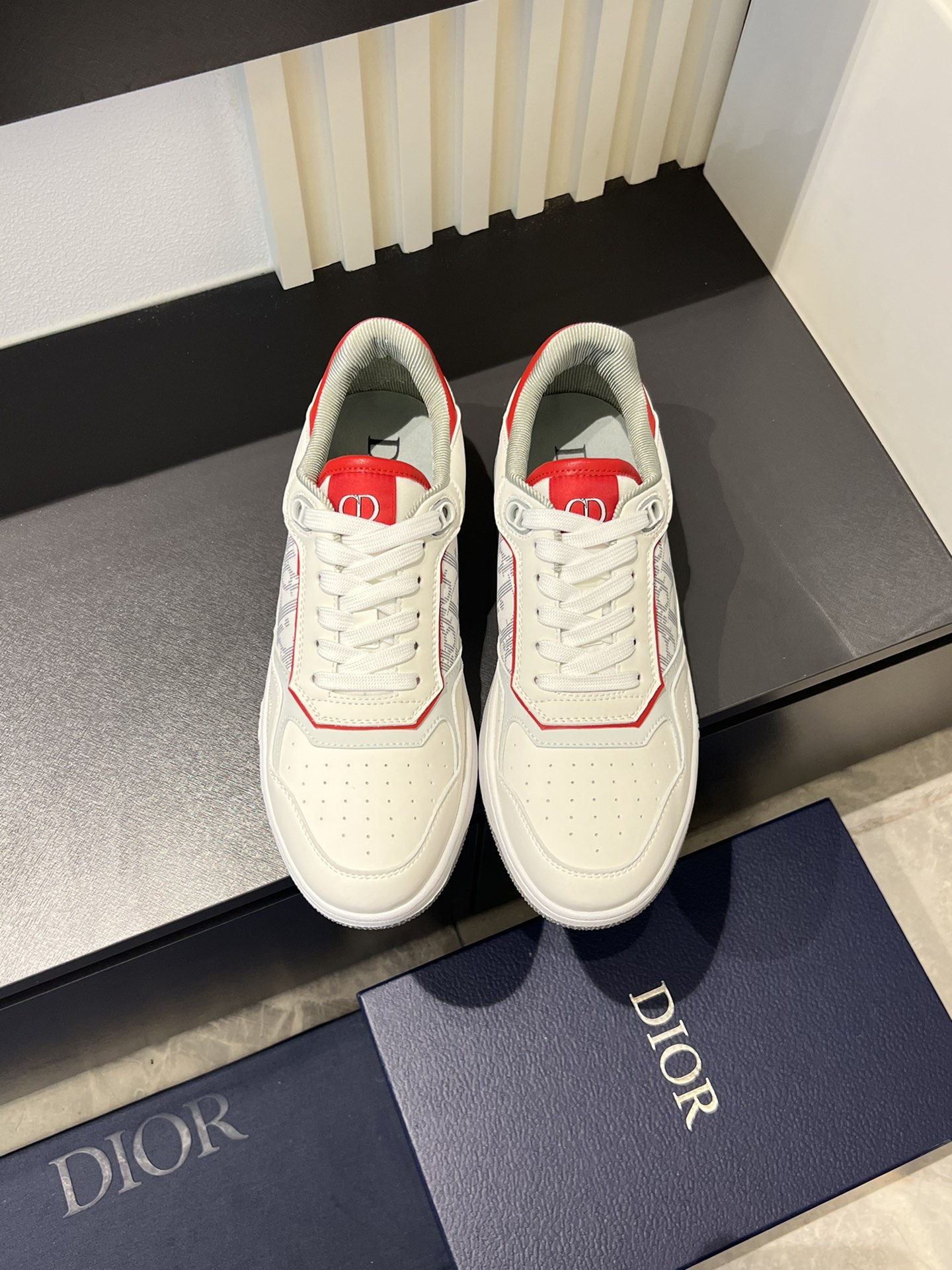 Dior B27 Low-Top Sneakers White Leather Oblique Jacquard, Men's Size 38-44 1 Dior B27 Low-Top Sneakers White Leather Oblique Jacquard, Men's Size 38-44