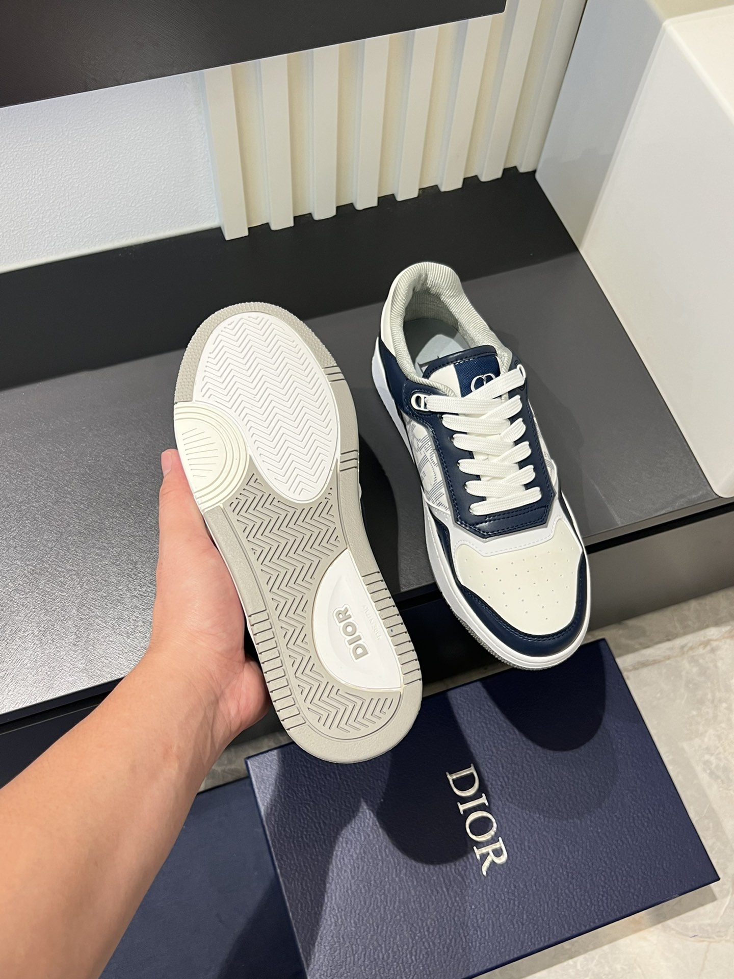Dior B27 High-Top Sneakers in Gray and White Leather with Oblique Print 8 i1717491863 2437 0
