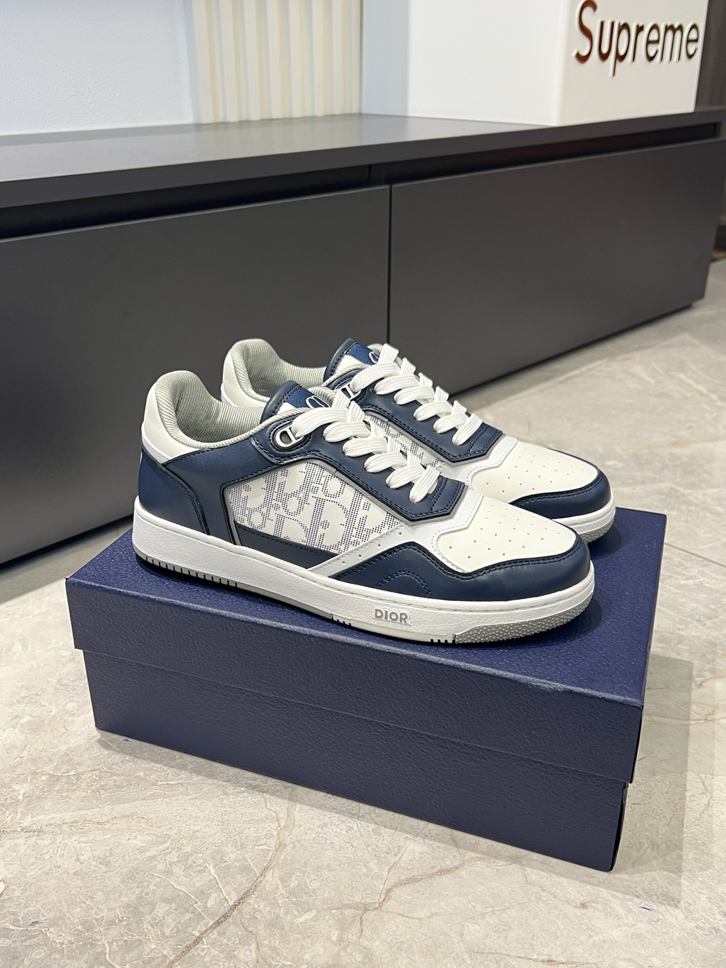 Dior B27 High-Top Sneakers in Gray and White Leather with Oblique Print 3 i1717491863 6038 5