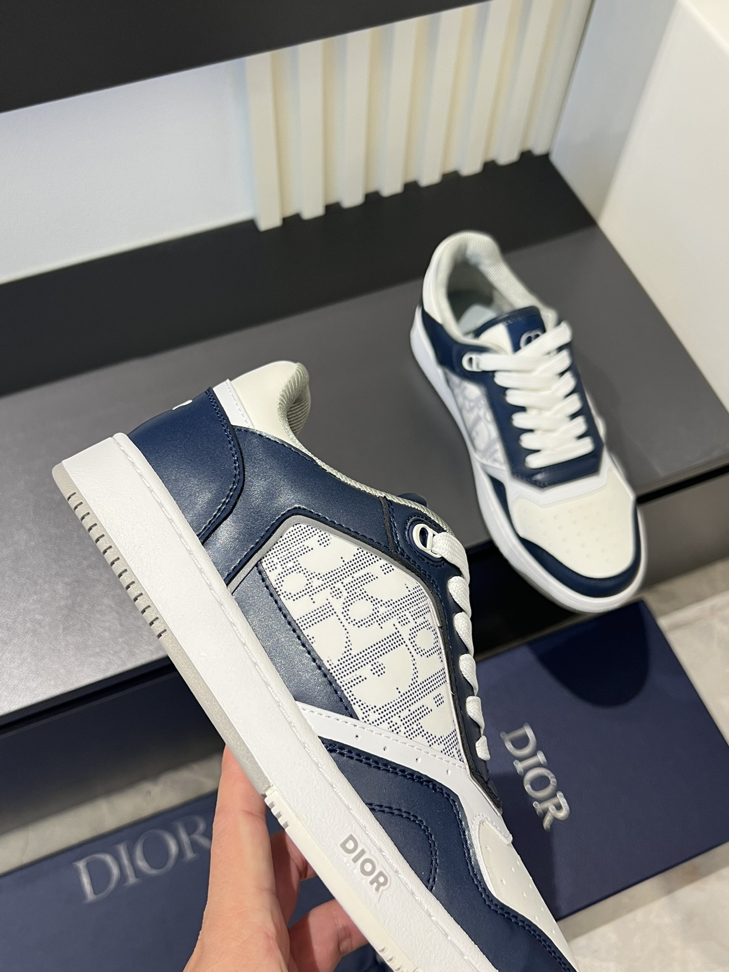 Dior B27 High-Top Sneakers in Gray and White Leather with Oblique Print 9 i1717491863 9027 4