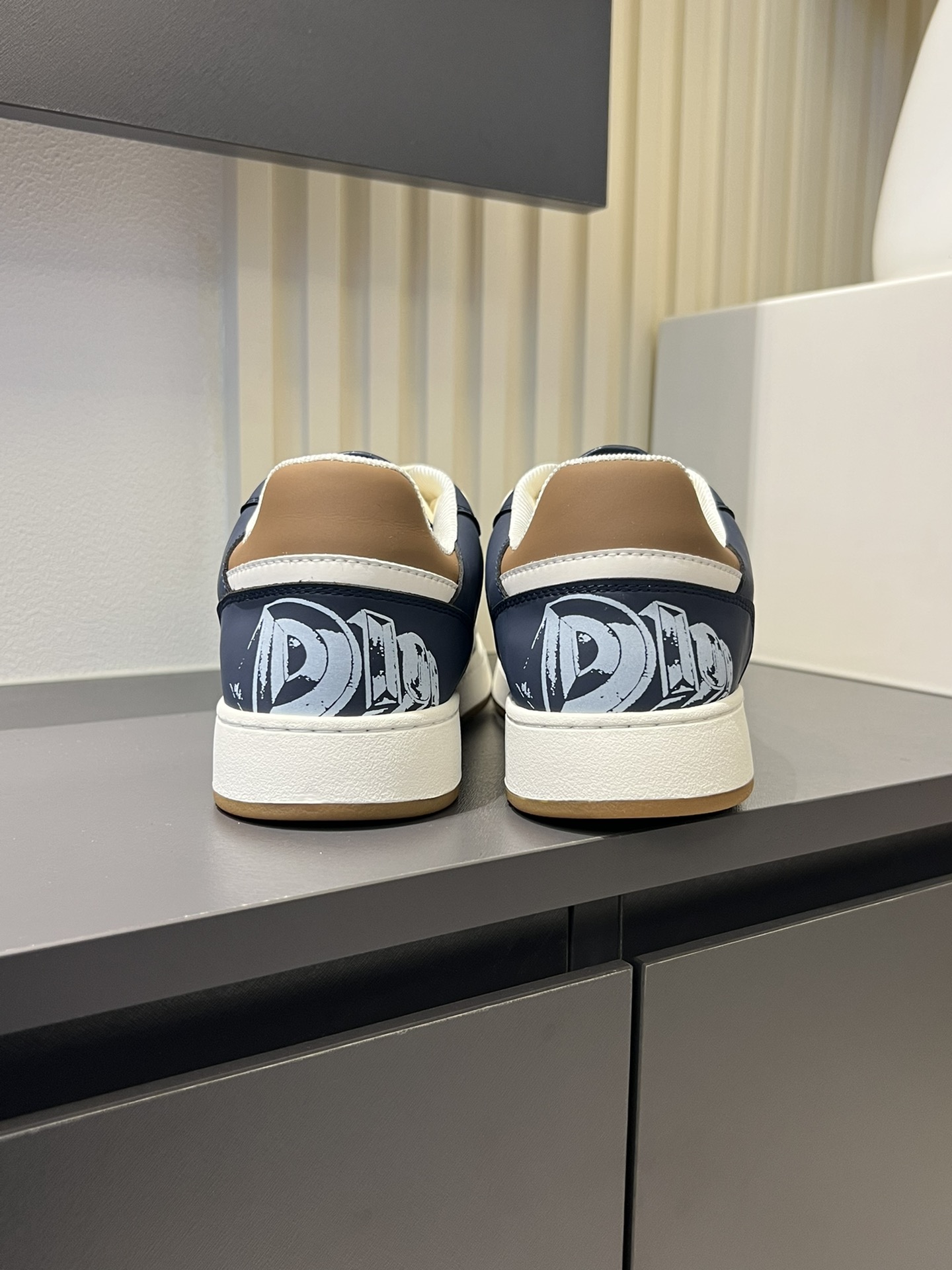 Dior B27 Casual Sneakers - Stylish & Comfortable Designer Footwear 10 i1717491973 7737 2