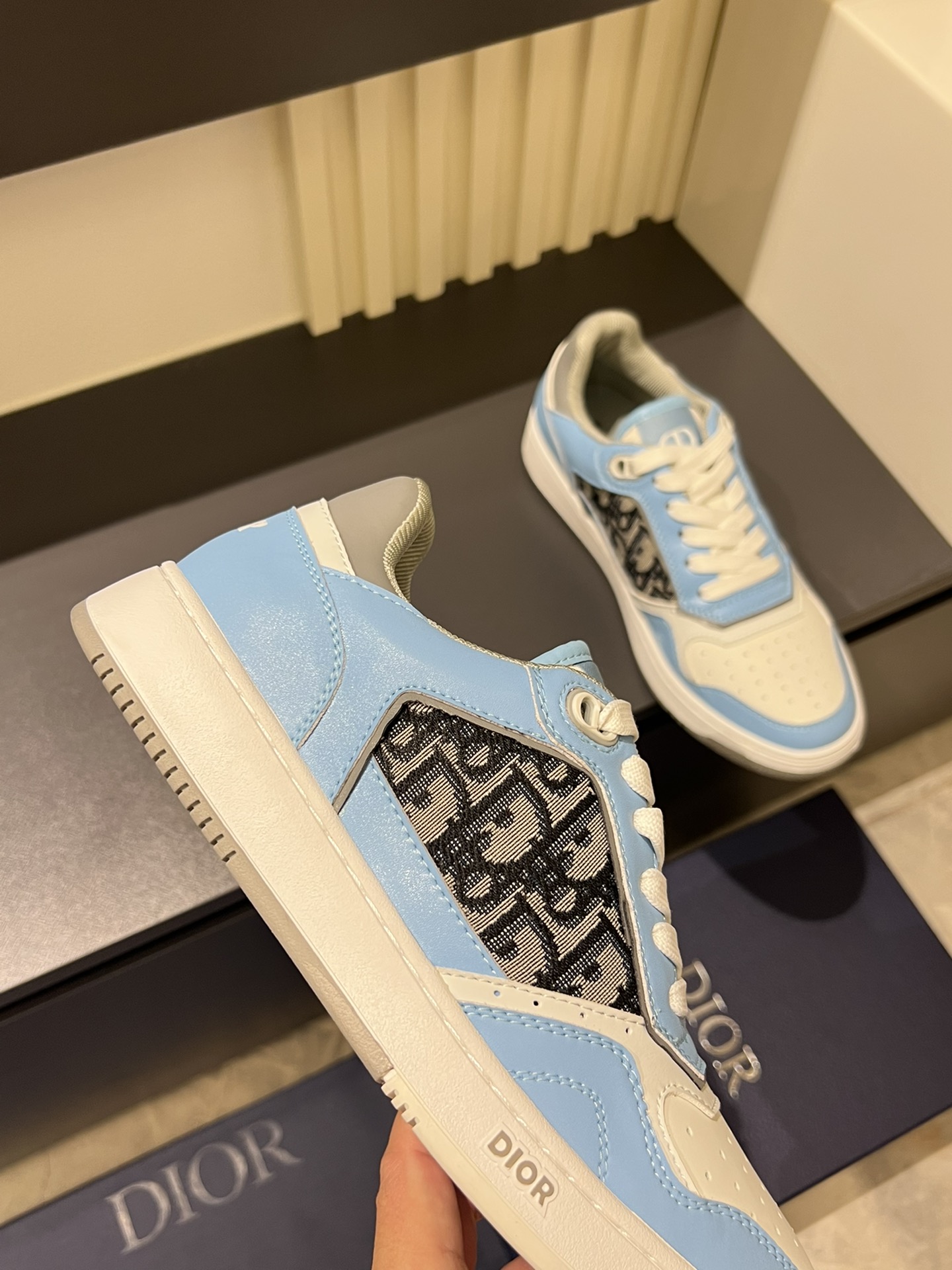 Dior B27 Light Blue Oblique Sneakers Low-Top Casual Shoes Unisex 9 i1717492110 5024 7