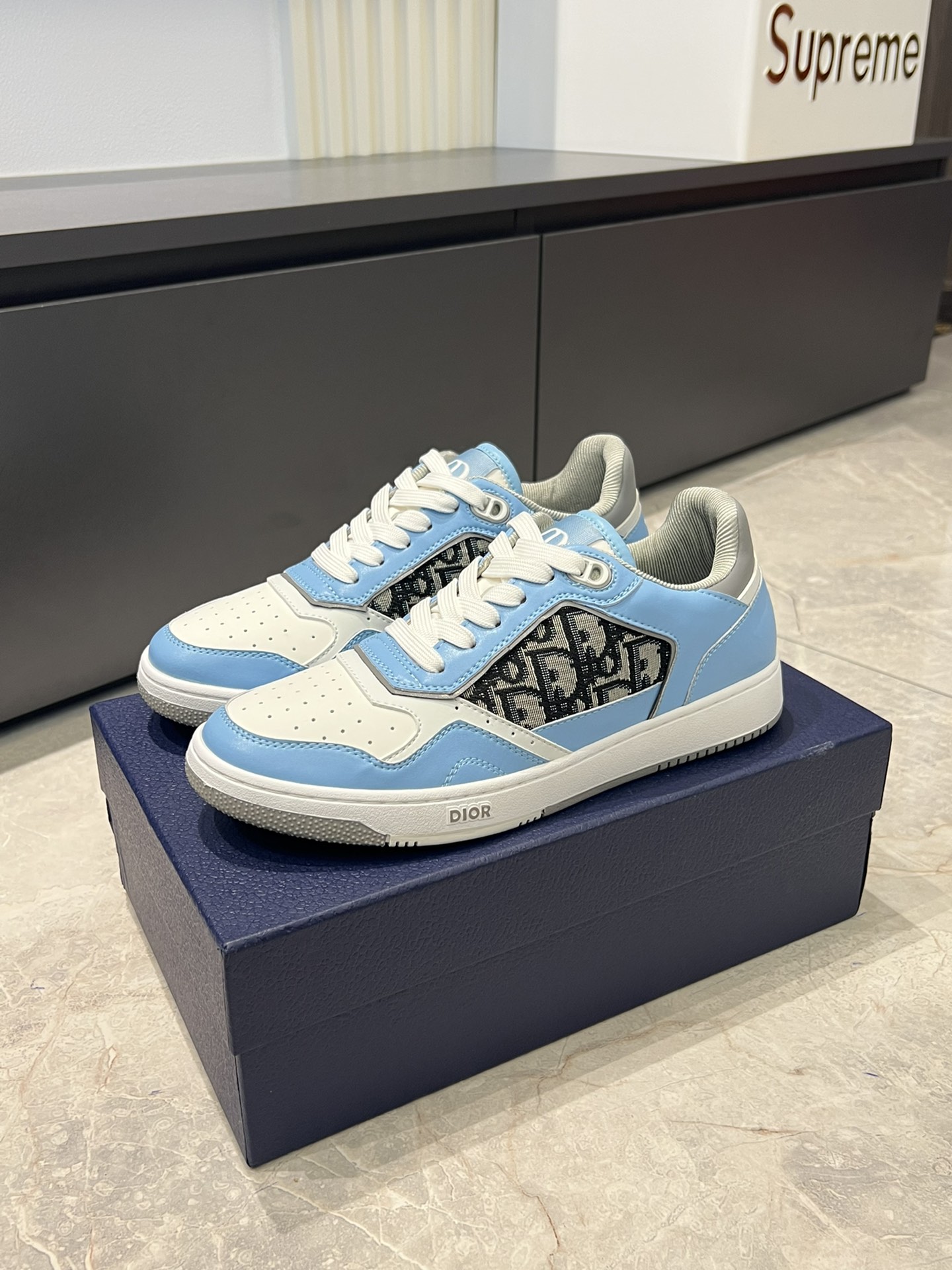 Dior B27 Light Blue Oblique Sneakers Low-Top Casual Shoes Unisex 4 i1717492110 9686 5