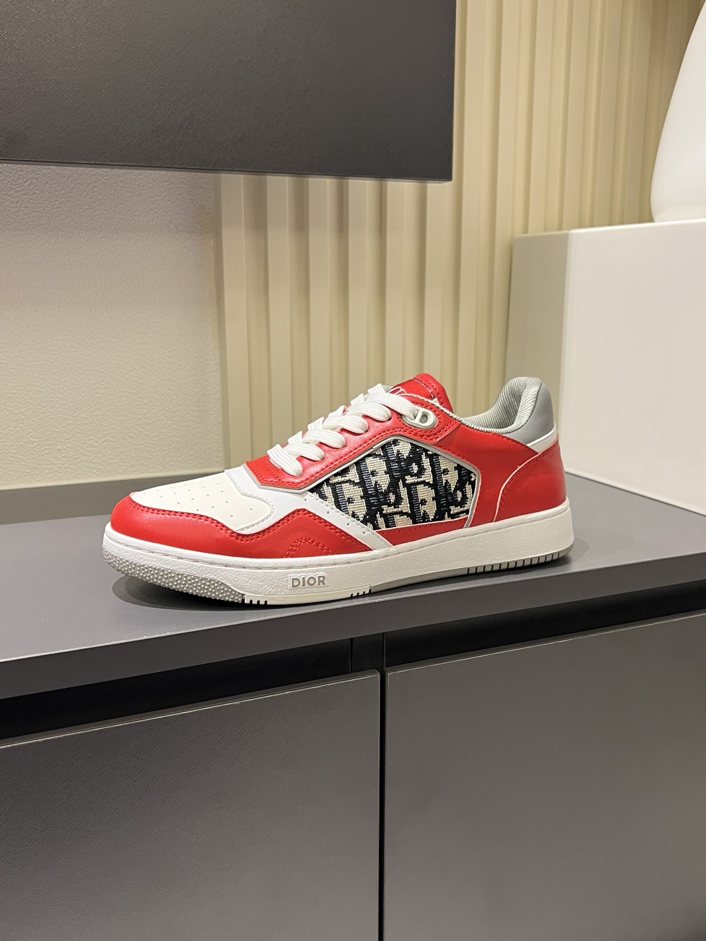 Dior B27 Low-Top Sneakers White/Red Oblique Canvas Casual Shoes For Men 6 i1717492640 9071 6