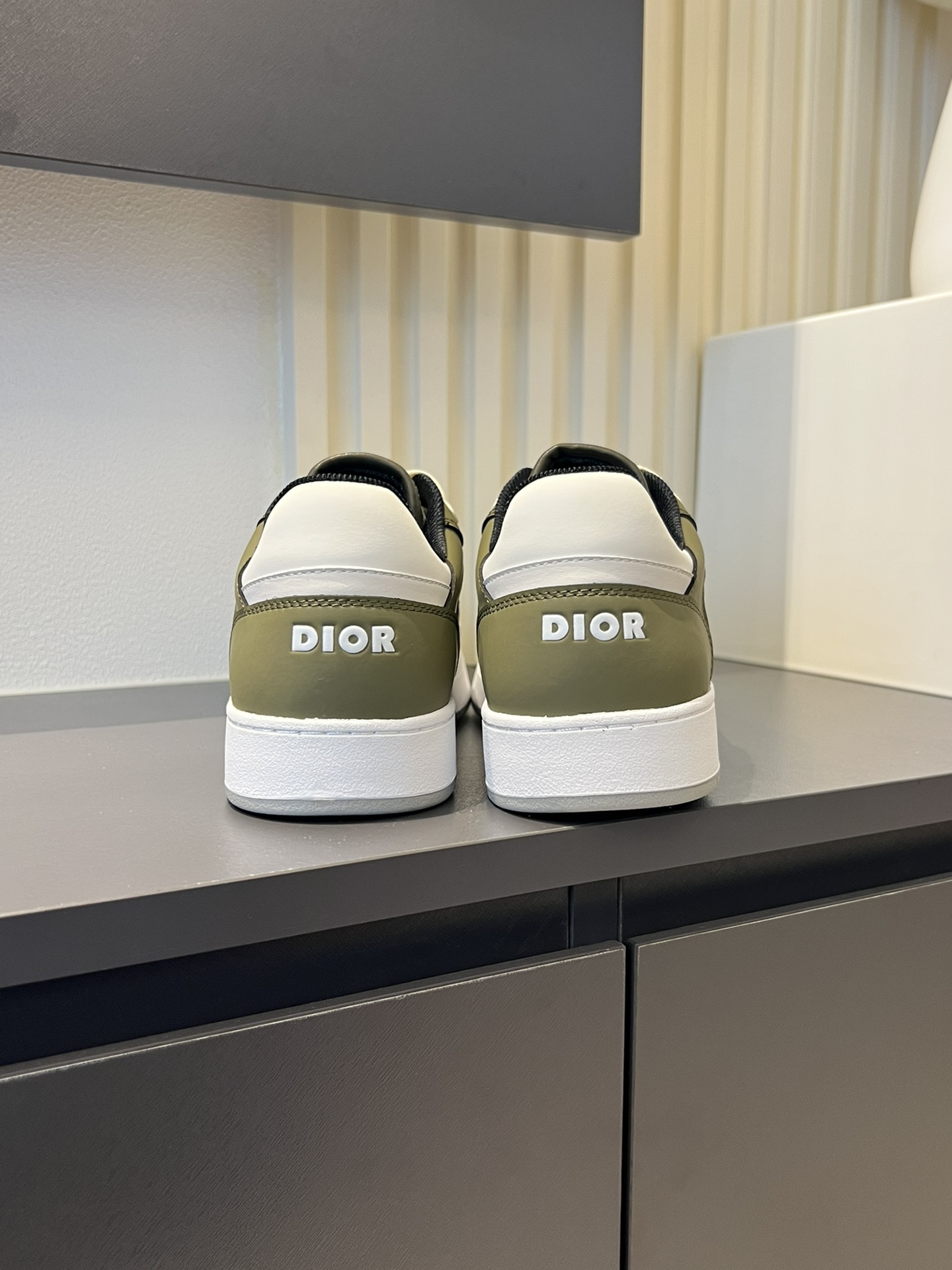 Dior B27 Low-Top Sneakers: Gray and White Leather with Oblique Print Inlay 10 i1717492682 6727 0