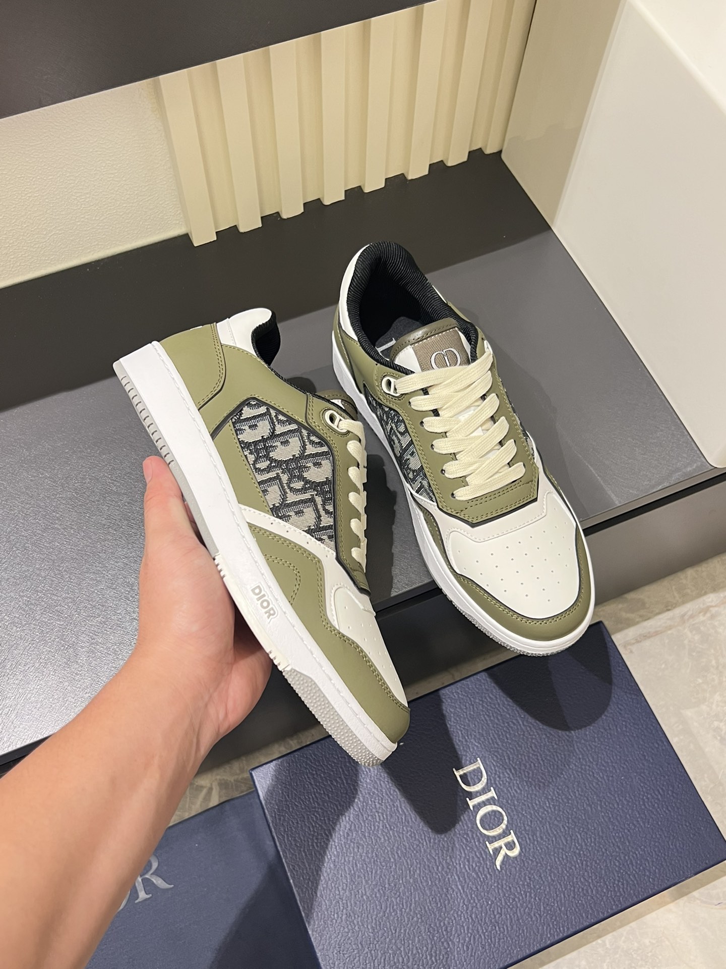 Dior B27 Low-Top Sneakers: Gray and White Leather with Oblique Print Inlay 7 i1717492683 5981 4