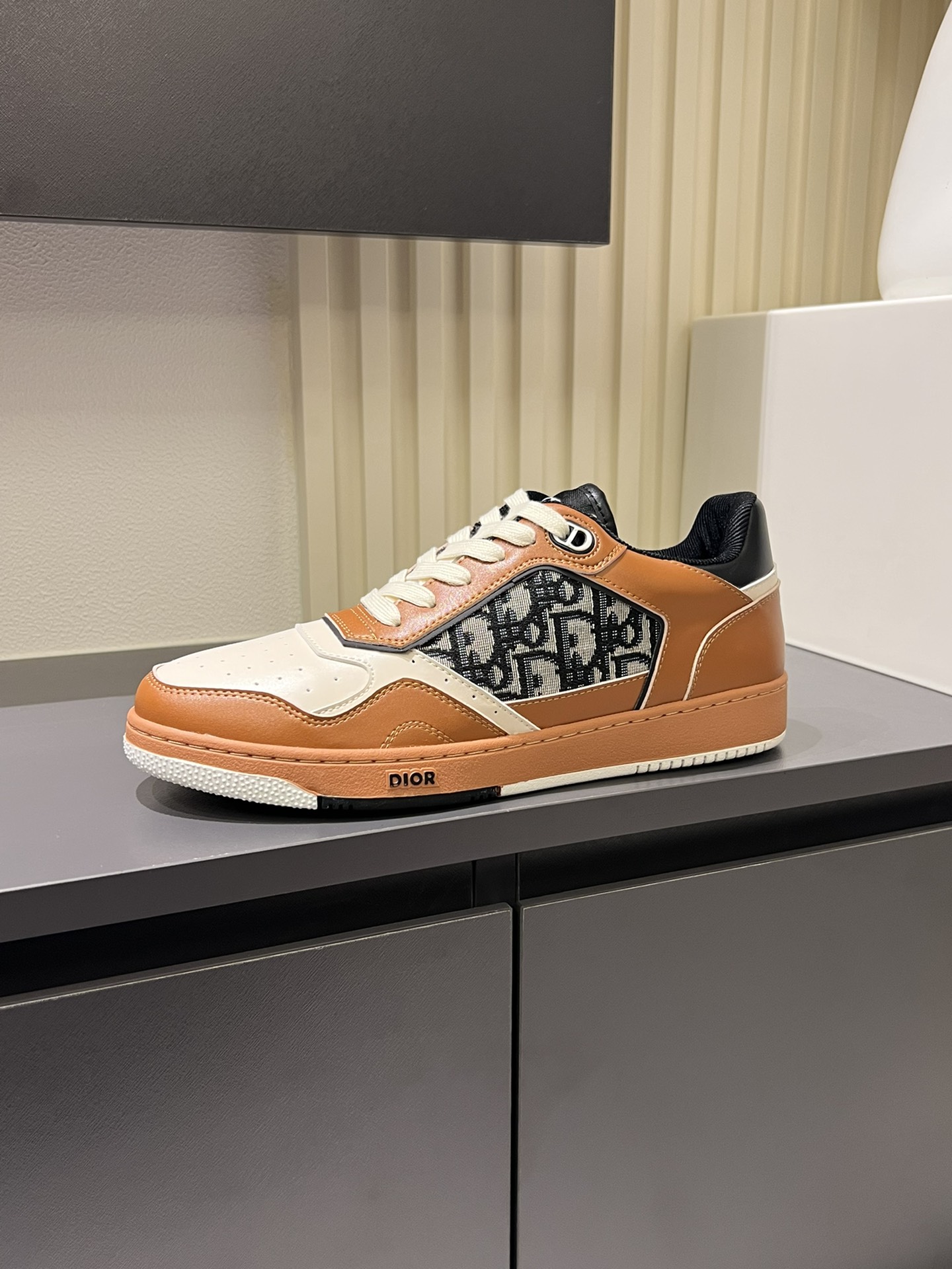 Dior B27 Low-Top Sneakers with Beige Oblique Print - Stylish & Comfortable 6 i1717492745 4522 8