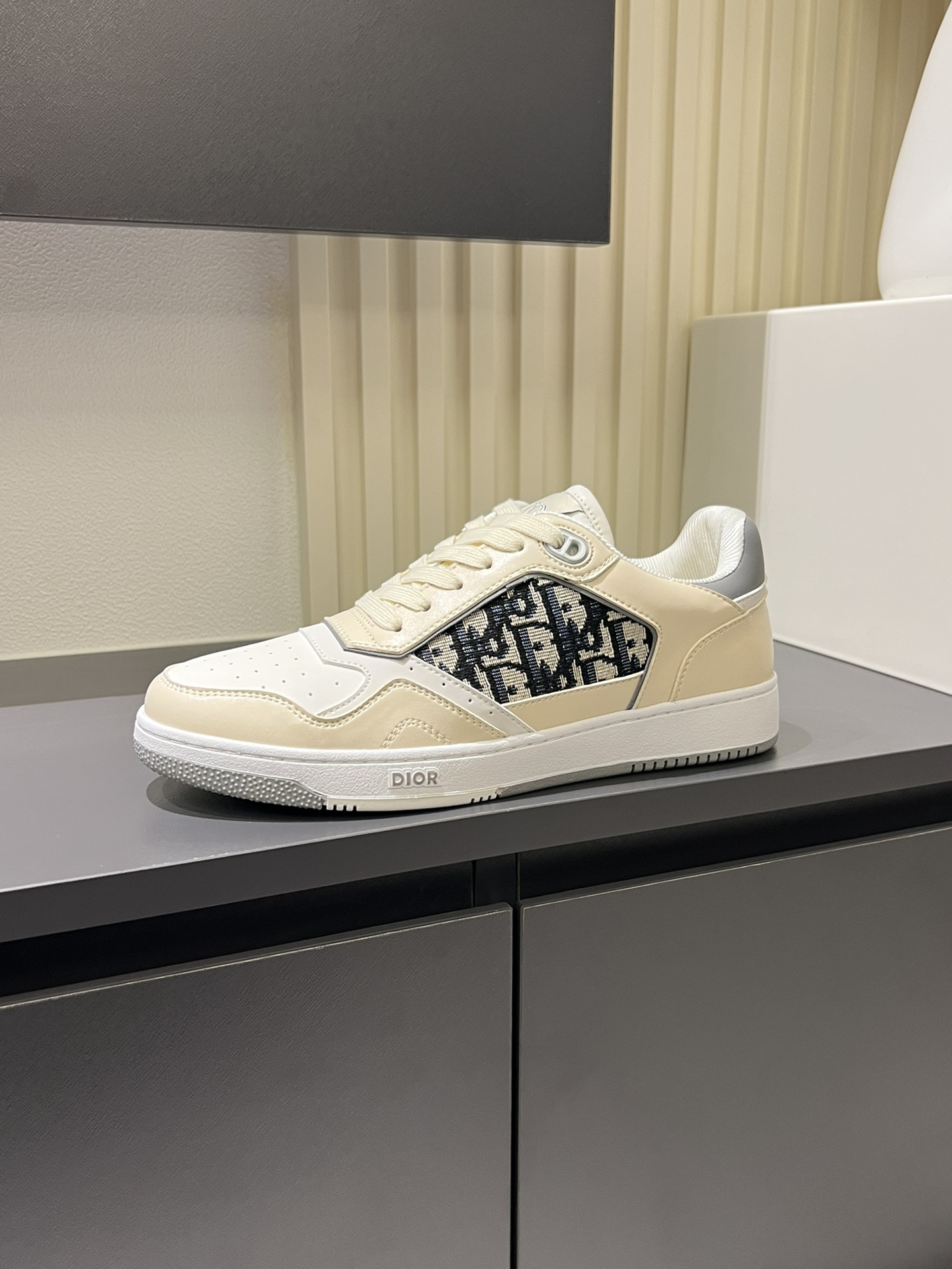 Dior B27 Mid-Top Sneakers Gray and White Smooth Calfskin Oblique Print 6 i1717492851 1346 1