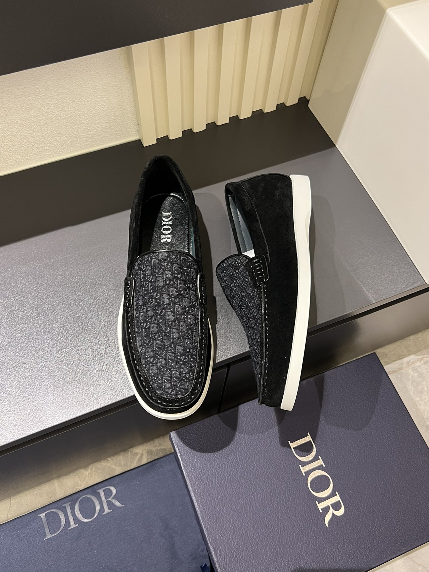 נעלי גברים מוקסין Dior עור שחור, נוחות ונועים בקלילות 5 i1719656966 9383 0