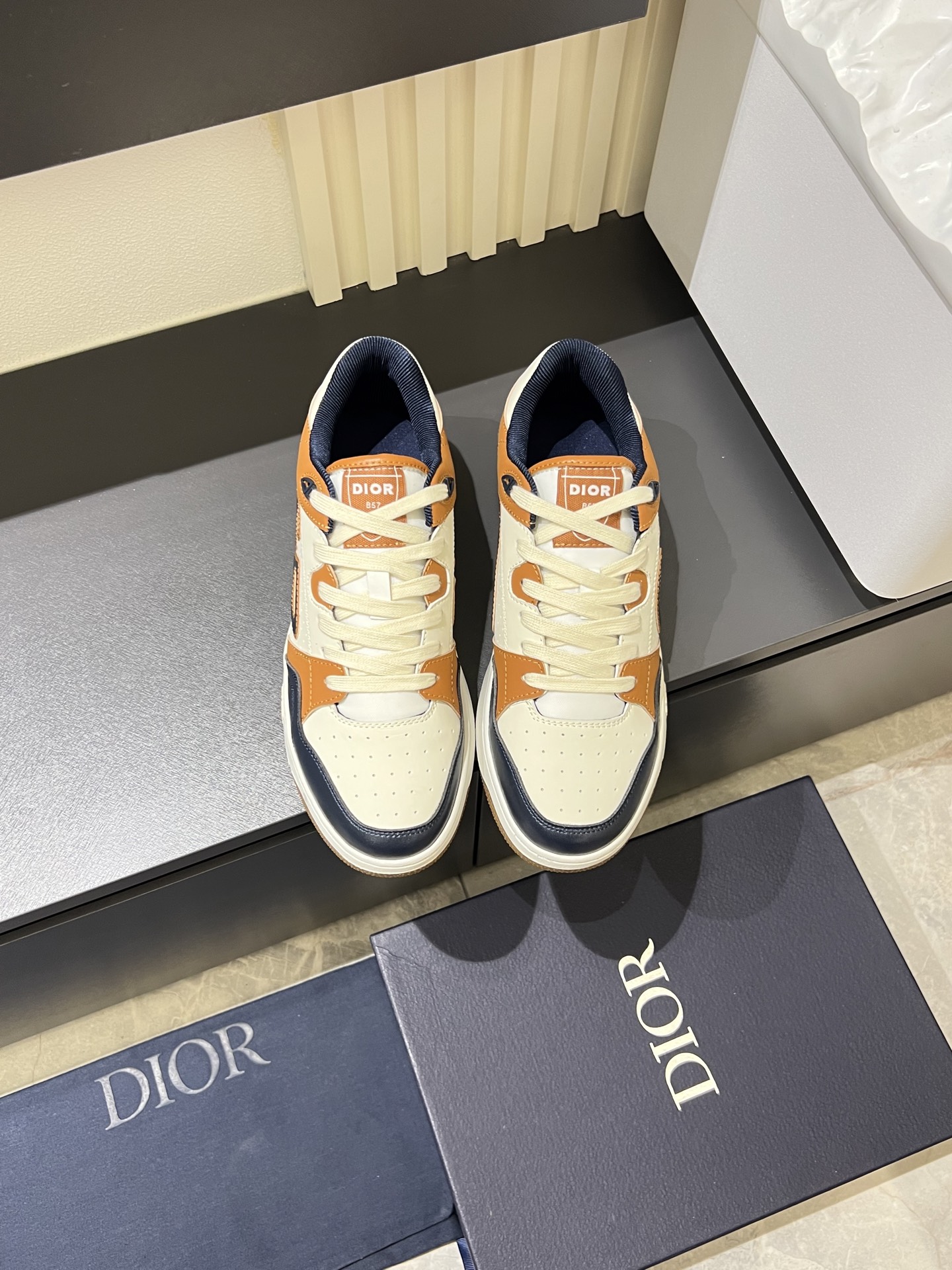 Dior B27 High-Top Sneakers - Gray and White Leather with Oblique Print 2 i1745833173683 6959 0 4