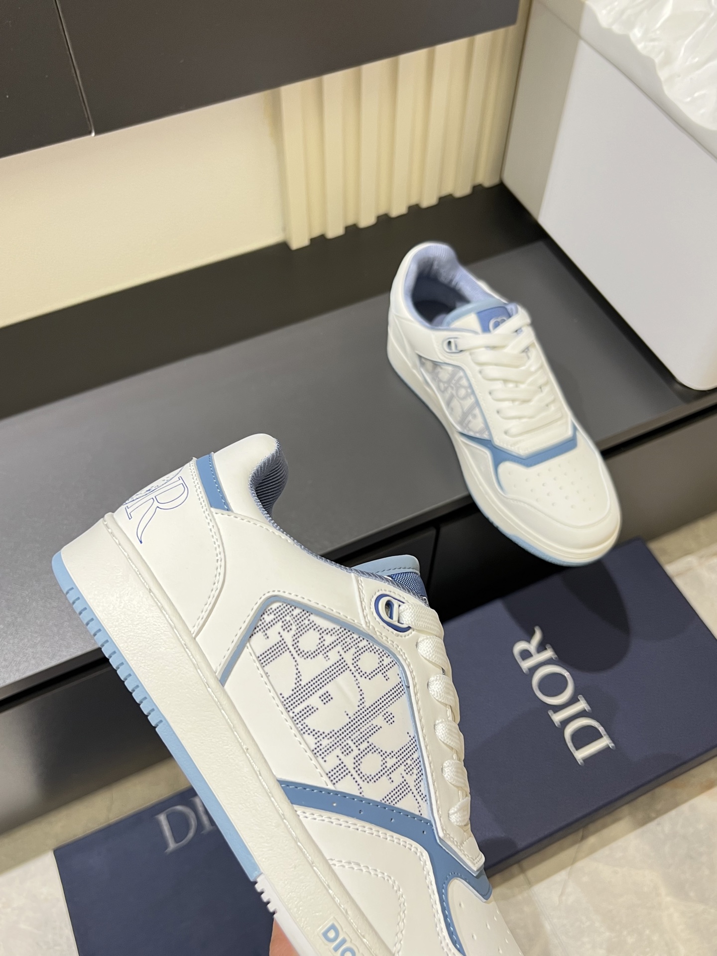 Dior B27 Casual Sneakers: High-Top Design, Iconic Oblique Print, Sizes 38-44 7 i1745833348186 7363 0 8