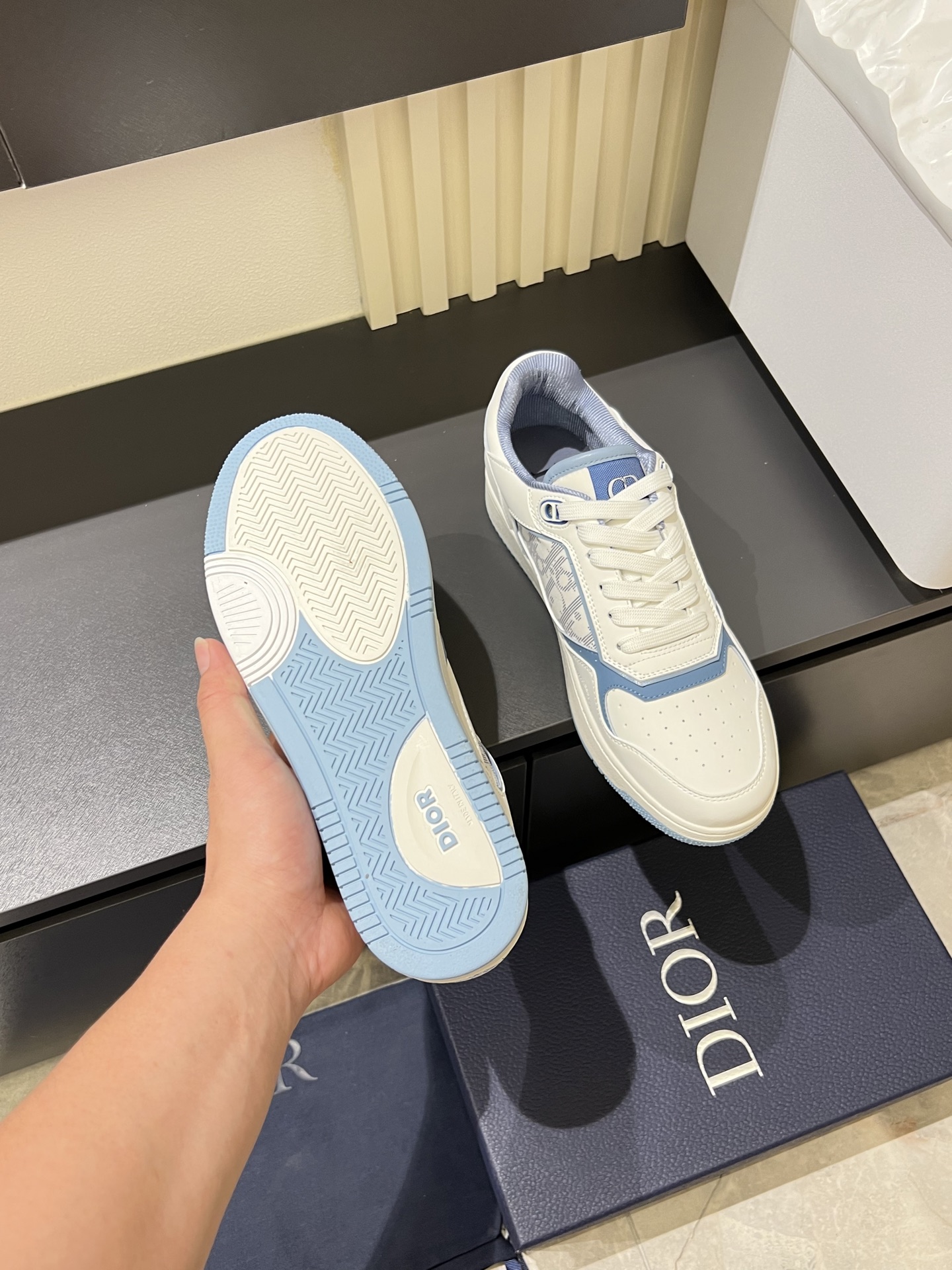 Dior B27 Casual Sneakers: High-Top Design, Iconic Oblique Print, Sizes 38-44 9 i1745833348248 6503 0 7