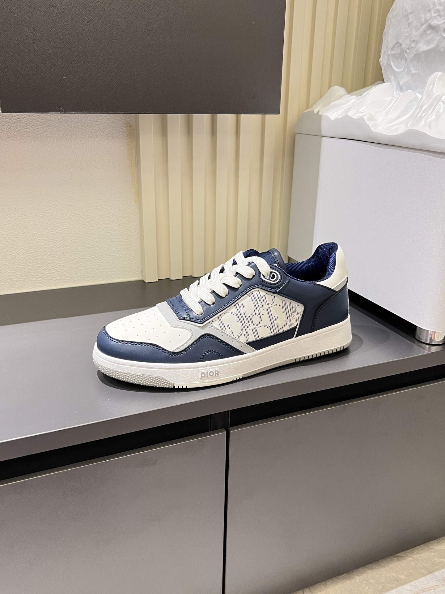 Dior B27 High-Top Sneakers in Gray and White Leather with Oblique Print 6 i1745833390694 7282 0 2