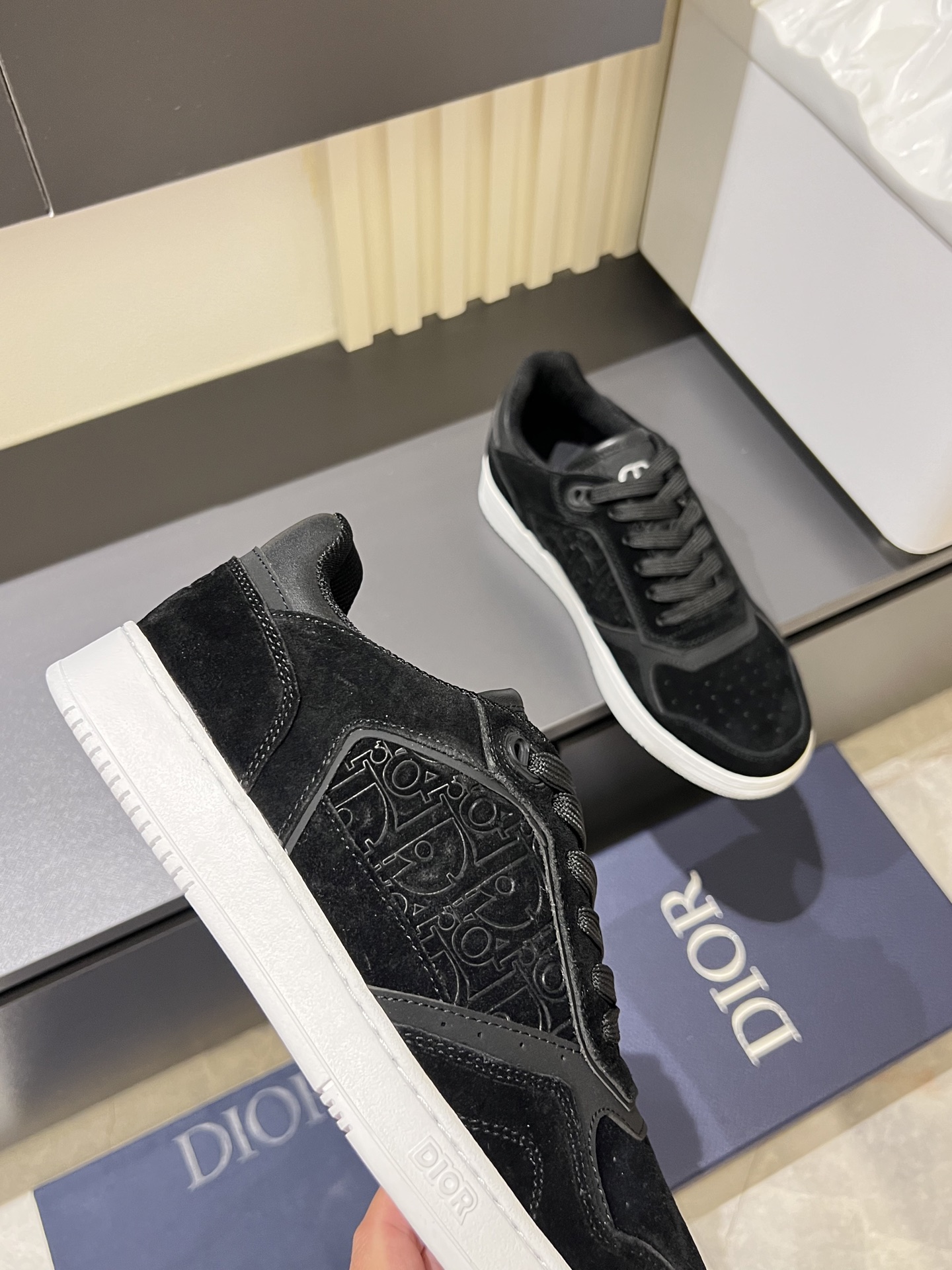 Dior B27 Black Leather Low-Top Sneakers - Modern, Elegant Style 7 i1745833479873 1971 0 7
