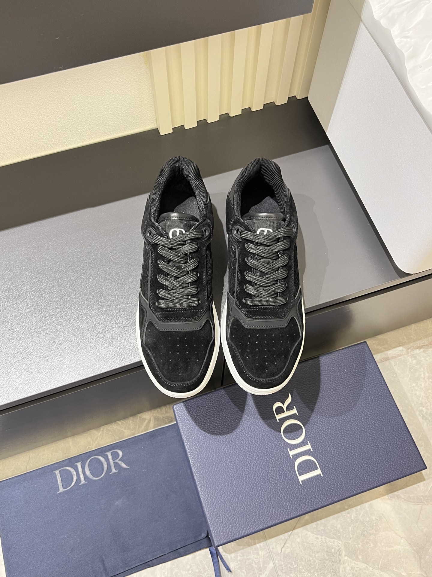 Dior B27 Black Leather Low-Top Sneakers - Modern, Elegant Style 1 Dior B27 Black Leather Low-Top Sneakers - Modern, Elegant Style