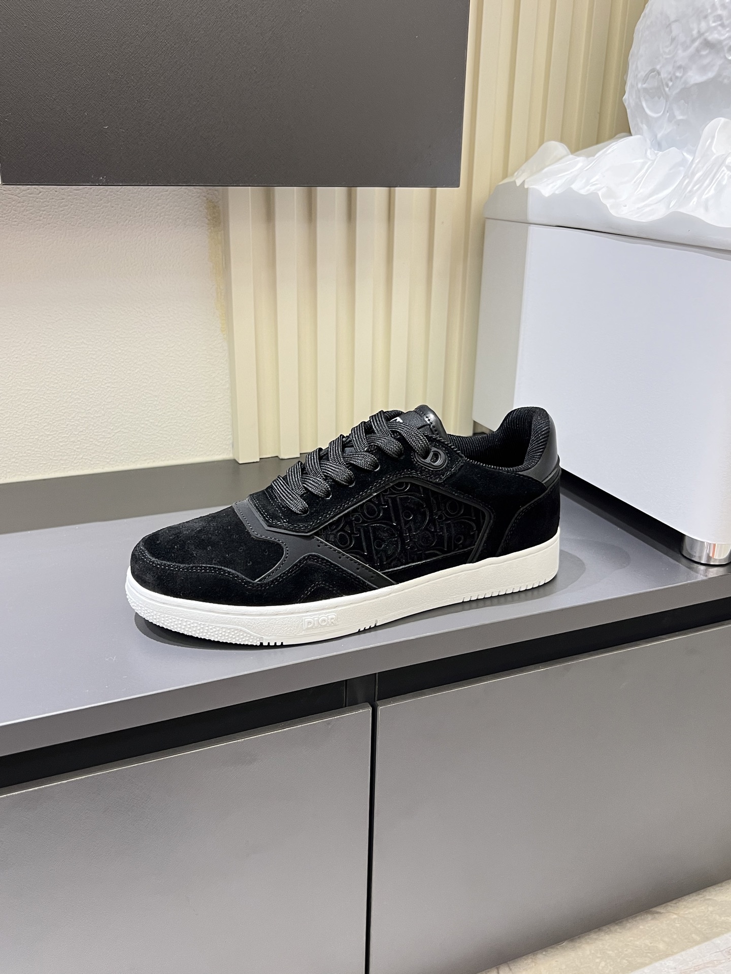 Dior B27 Black Leather Low-Top Sneakers - Modern, Elegant Style 6 i1745833481764 652 0 2