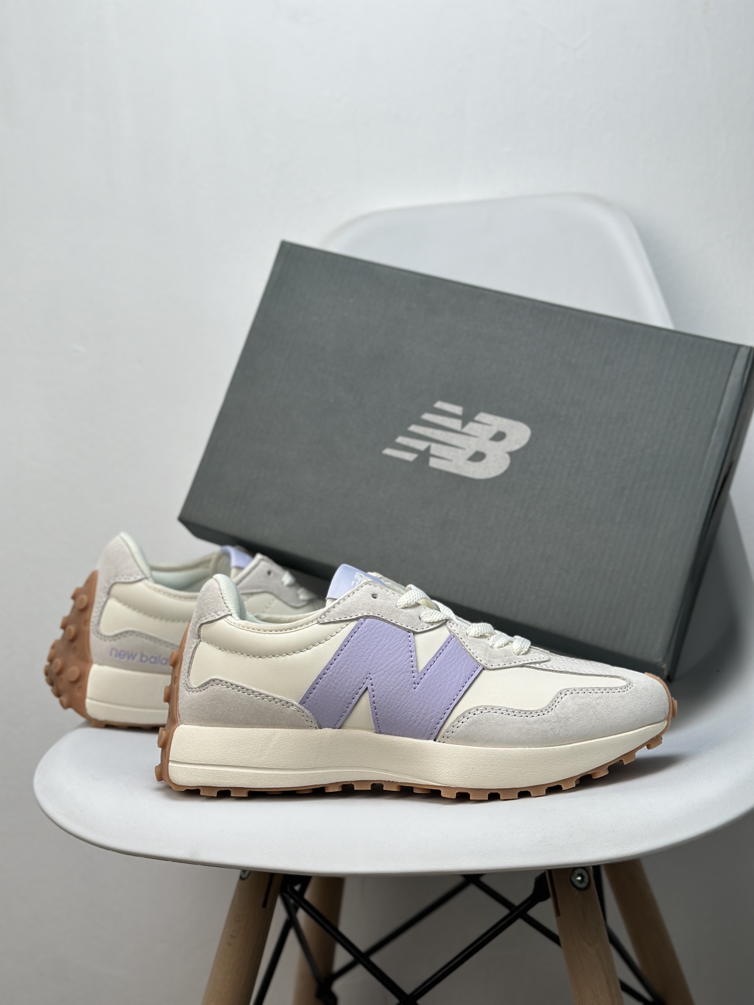 New Balance 327 Retro Lavender Sneakers - Comfortable, Stylish and Durable 10 i1734676794 981 7