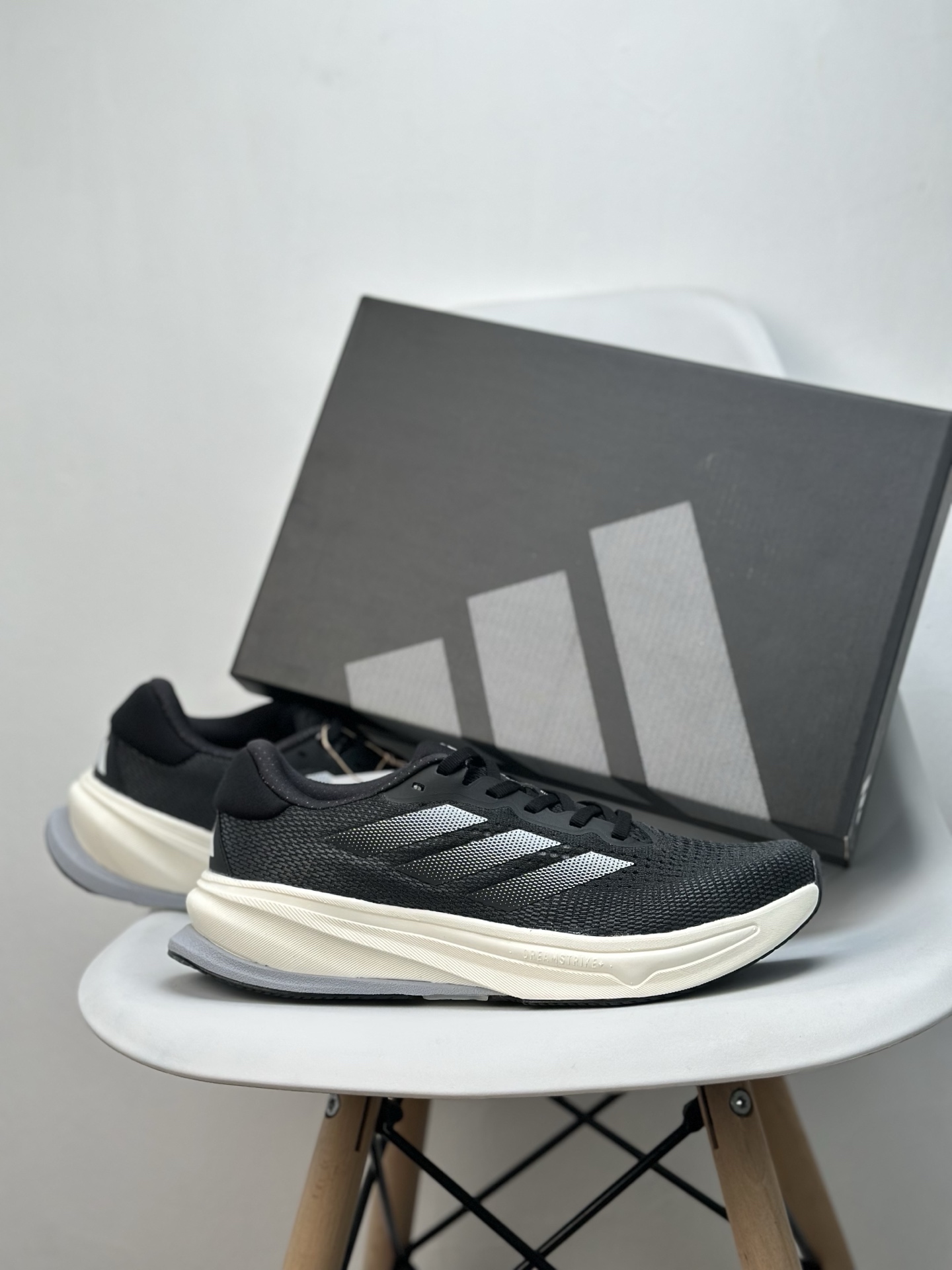 Adidas Supernova Rise M Running Shoes - Lightweight, Breathable, and Comfortable 2 i1745220197810 1565 0 8