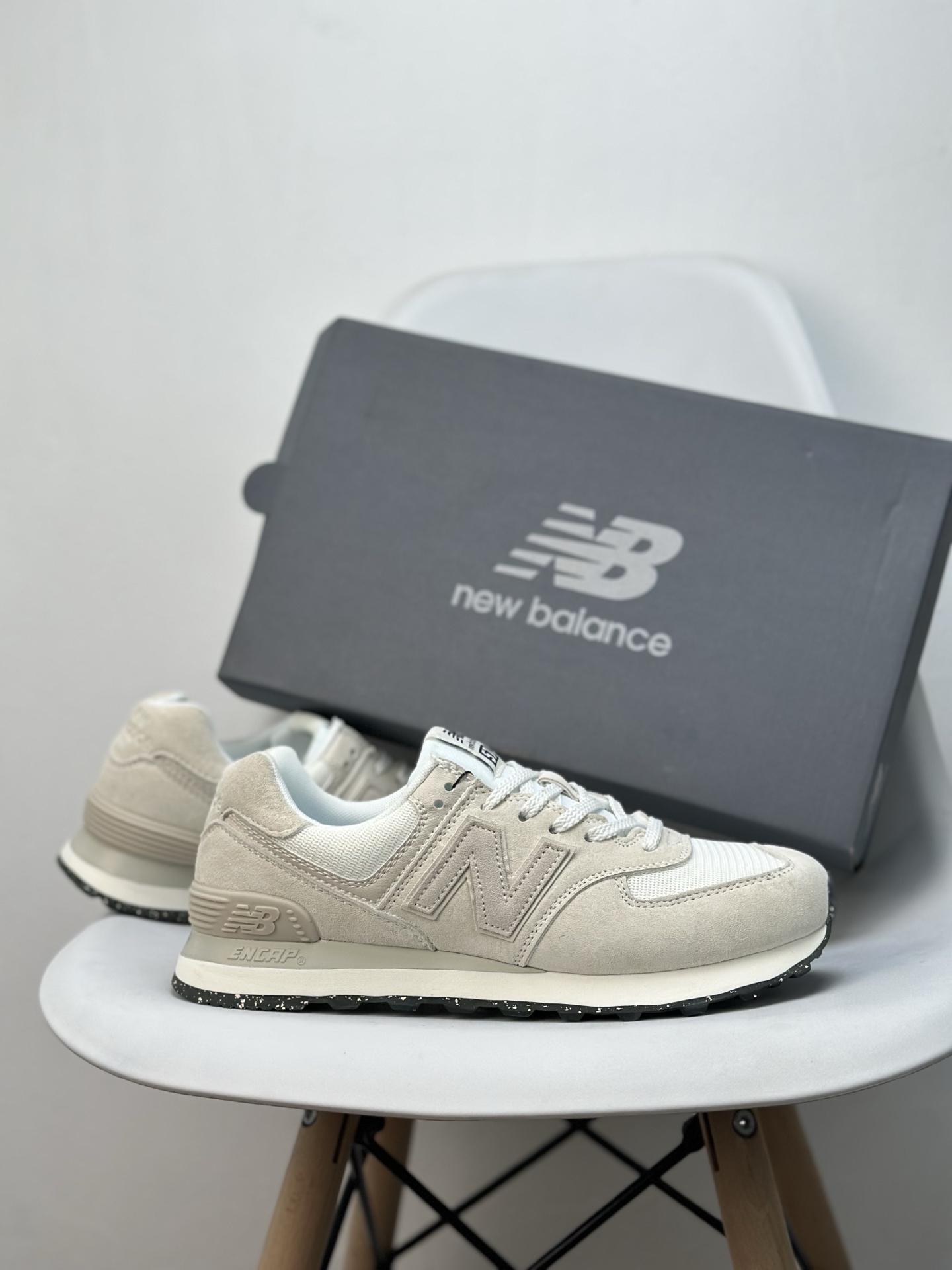 New Balance 574 Retro Sneakers - Suede & Mesh Upper, ENCAP Cushioning 10 i1745396589339 1631 0 8