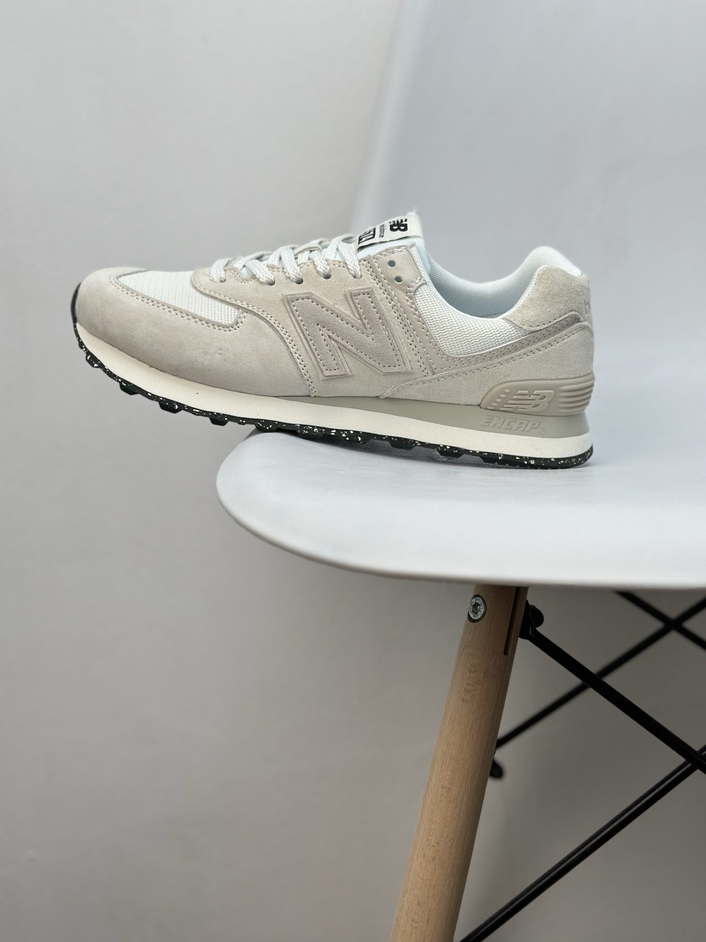 New Balance 574 Retro Sneakers - Suede & Mesh Upper, ENCAP Cushioning 2 i1745396589354 8014 0 0