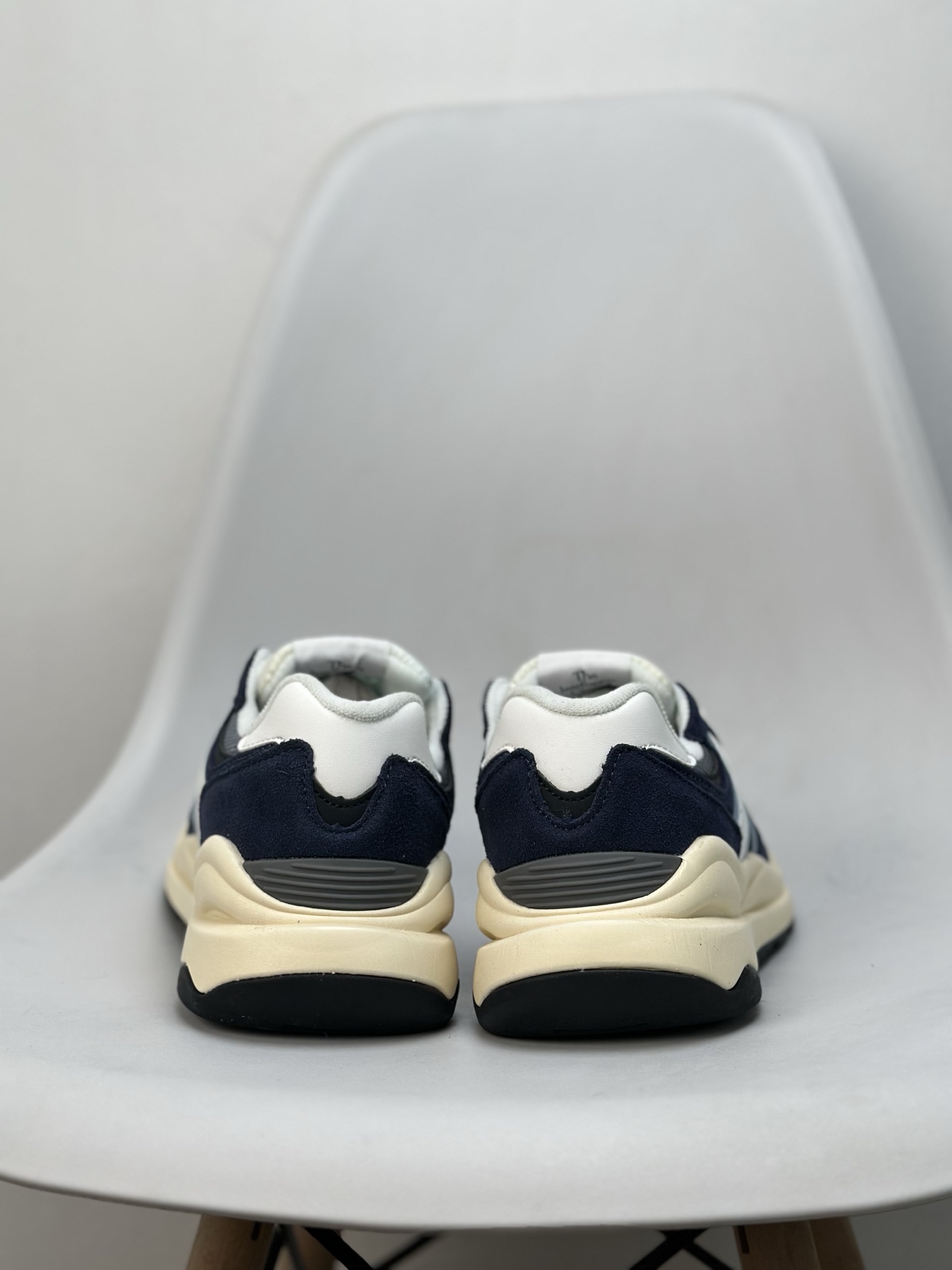 New Balance 5740 Retro Sneakers: Navy, White & Light Blue - Iconic Style 6 i1745396658680 4993 0 4