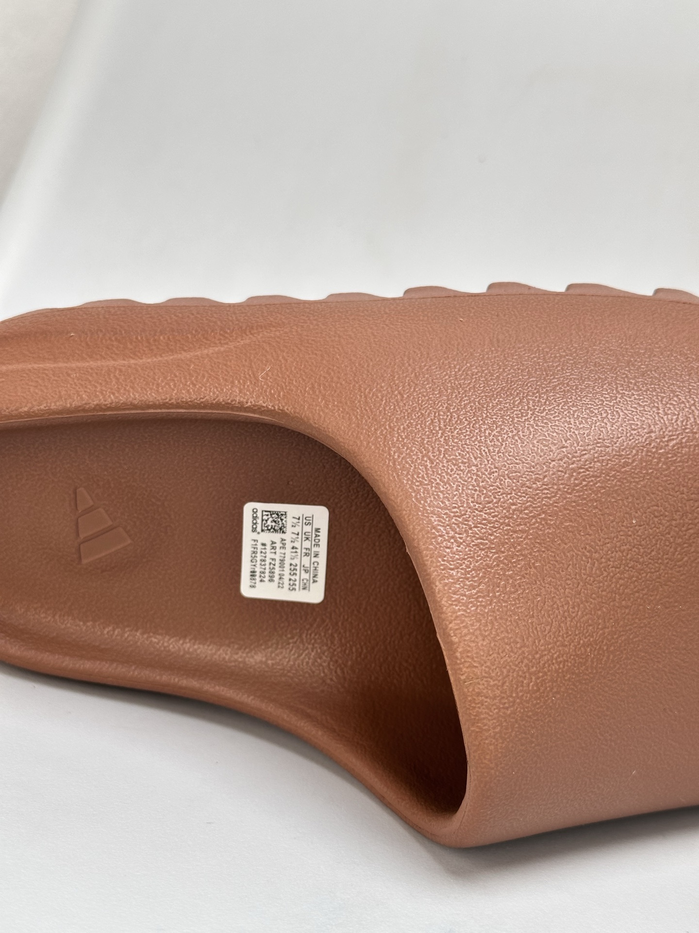 Adidas Yeezy Slide "Flax" Casual Sport Sandal - Comfortable & Stylish 6 i1745922106379 6904 0 4