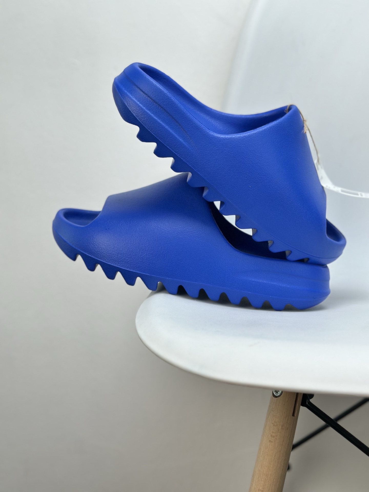 Adidas Yeezy Slide Azure Blue - Comfort & Style for Everyday Wear 3 i1745924250170 2482 0 1