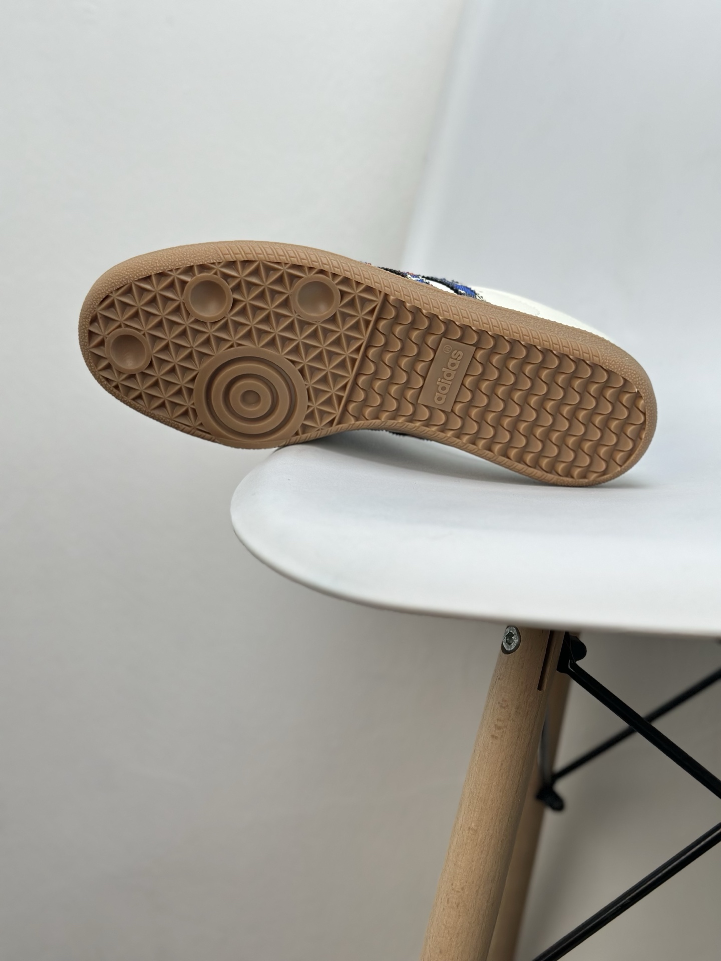 Adidas Originals Samba OG Tapestry Sneakers - Classic Style, Modern Comfort 7 i1745942519744 1453 0 5