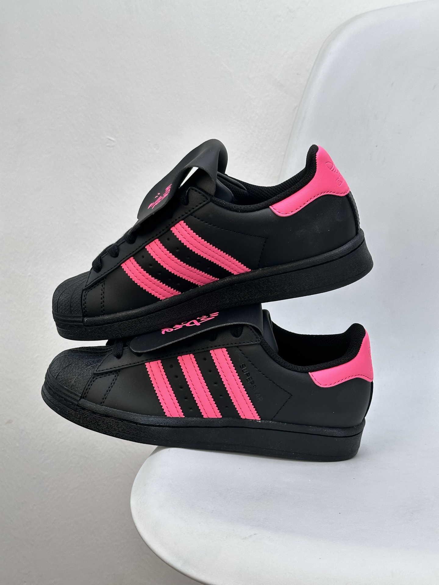 Adidas Originals Superstar Black/Pink Casual Sneakers EG4961 5 i1745942687095 1266 0 3