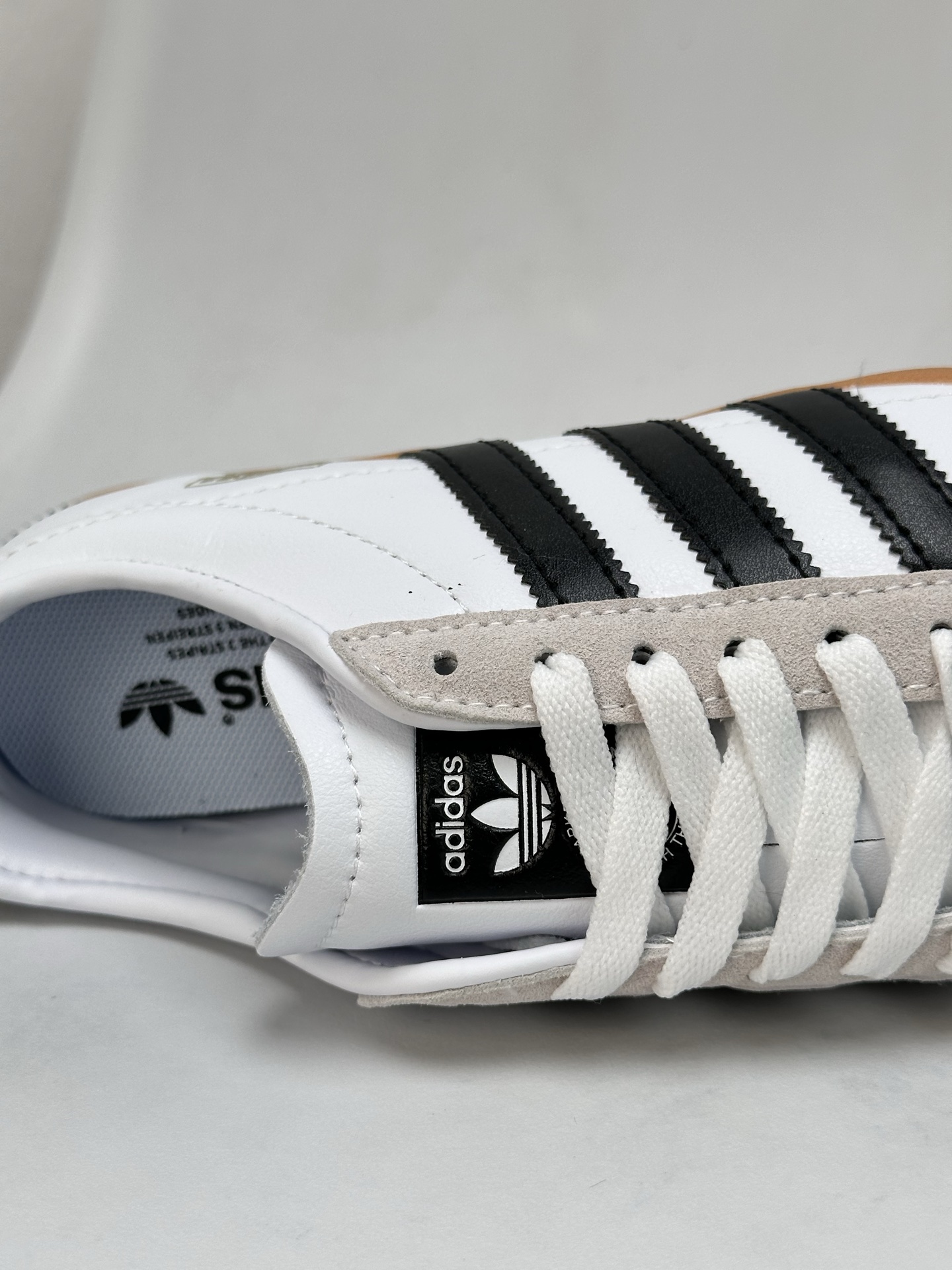 Adidas Originals Tokyo Decon W Retro Low-Top Sneakers - White/Black 9 i1745942930161 5307 0 7