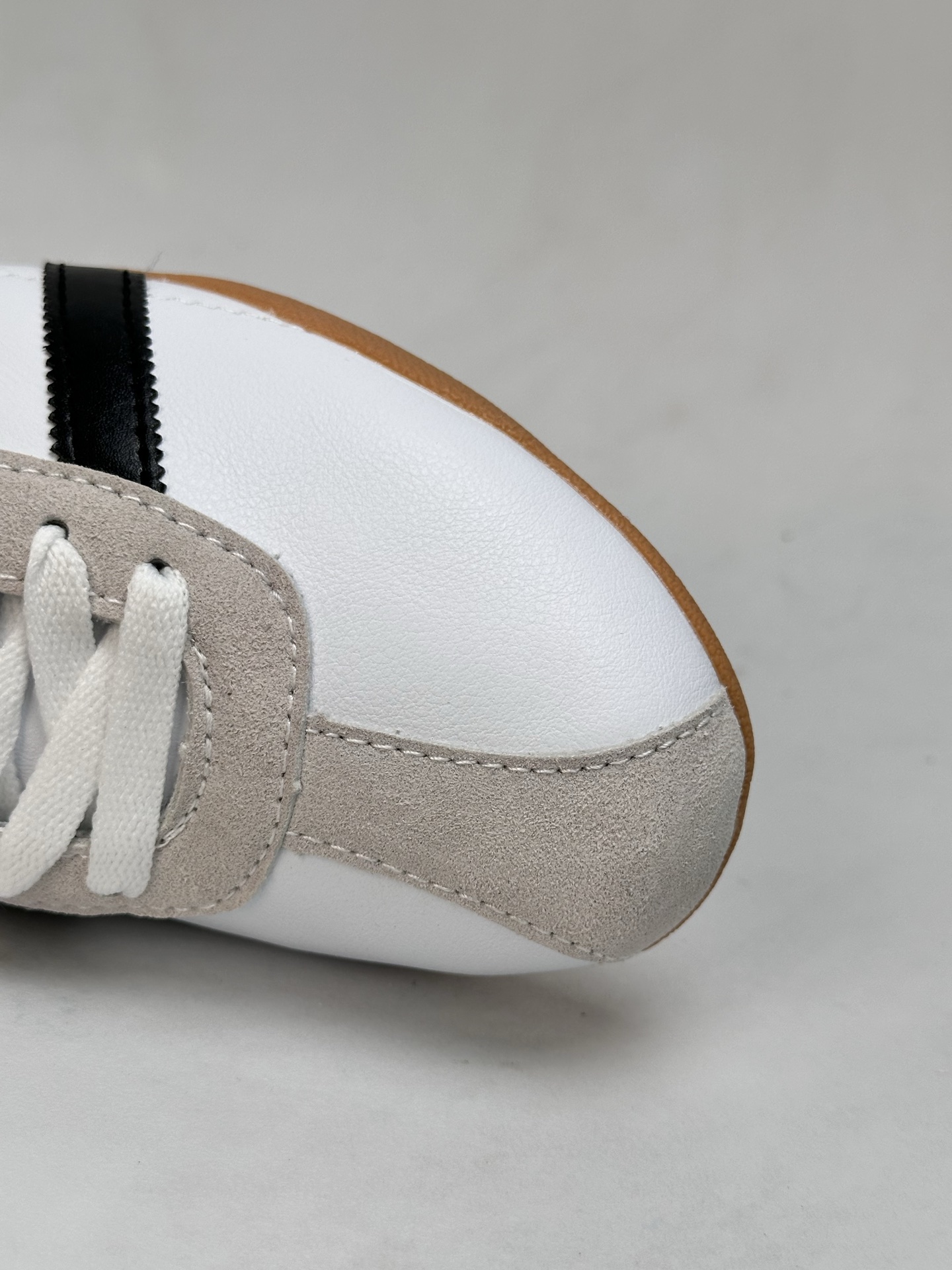 Adidas Originals Tokyo Decon W Retro Low-Top Sneakers - White/Black 8 i1745942931489 8913 0 6