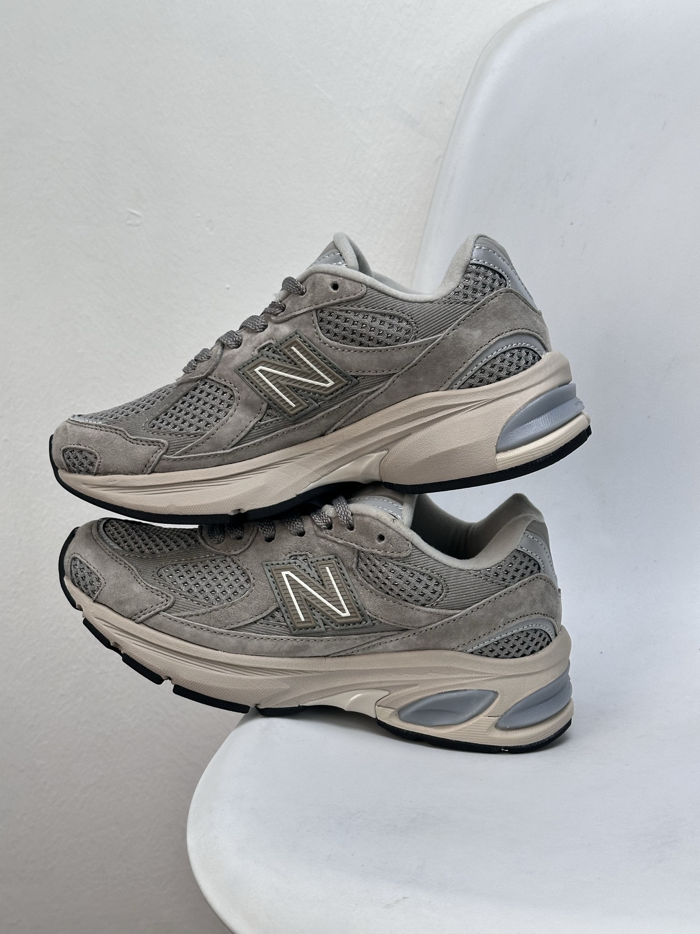 New Balance 2010 Series Retro Sneakers - Classic Style & Comfort 5 i1745943193557 3659 0 3