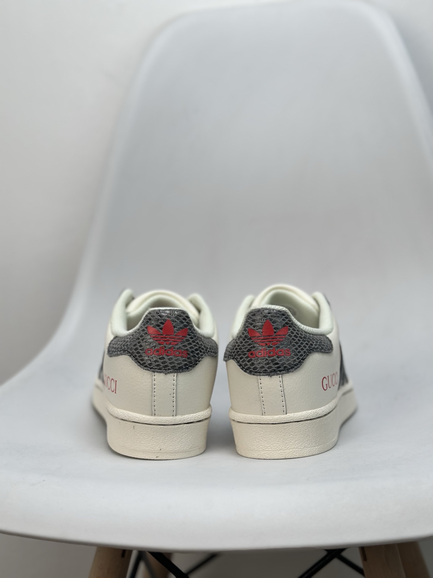 Adidas Originals Superstar x Gucci White Black Red Leather Sneakers 6 i1745943268903 1400 0 4