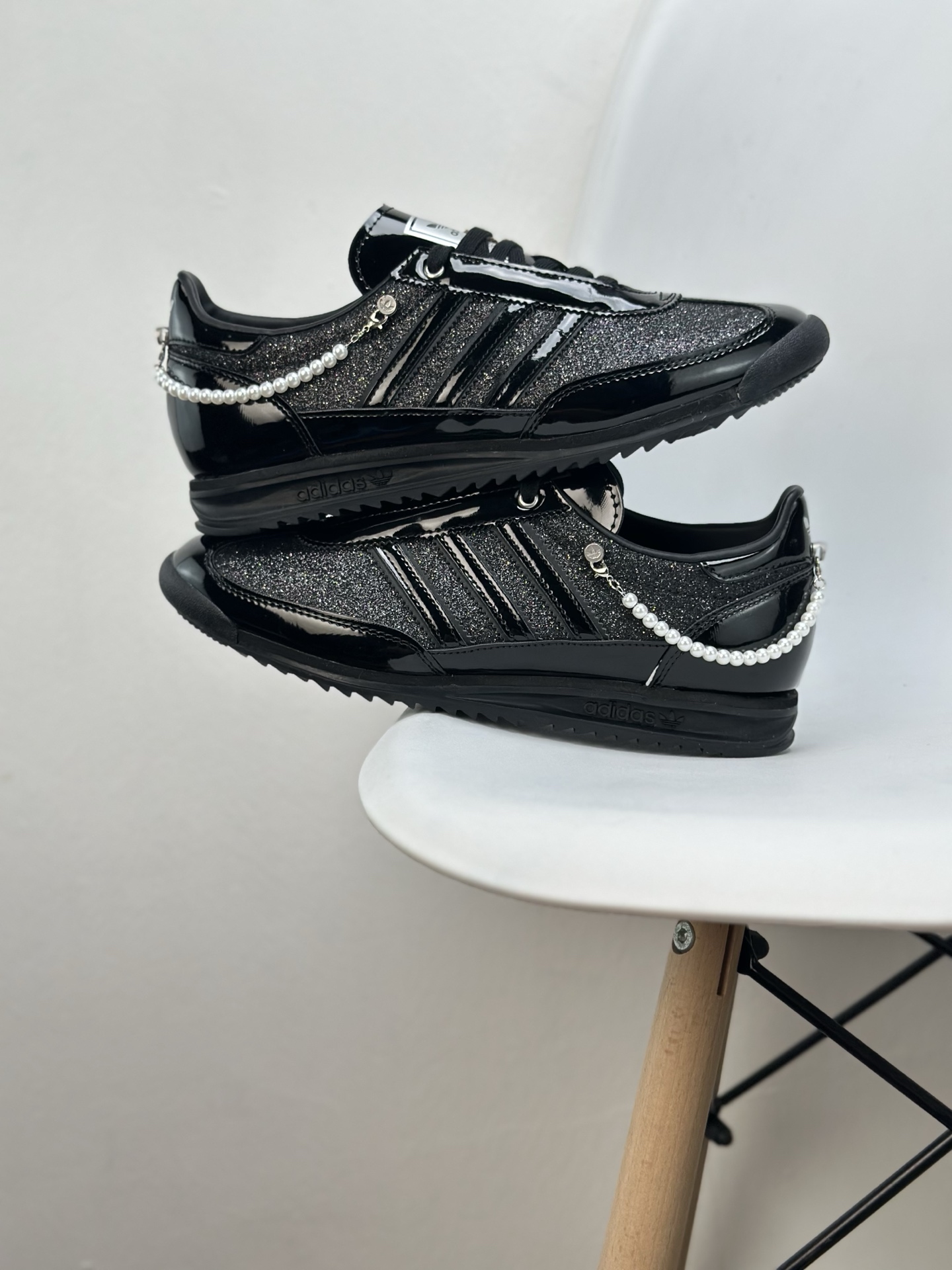 Adidas Originals SL 72 OG Retro Lightweight Casual Running Shoes - Black 3 i1745943378860 1306 0 1