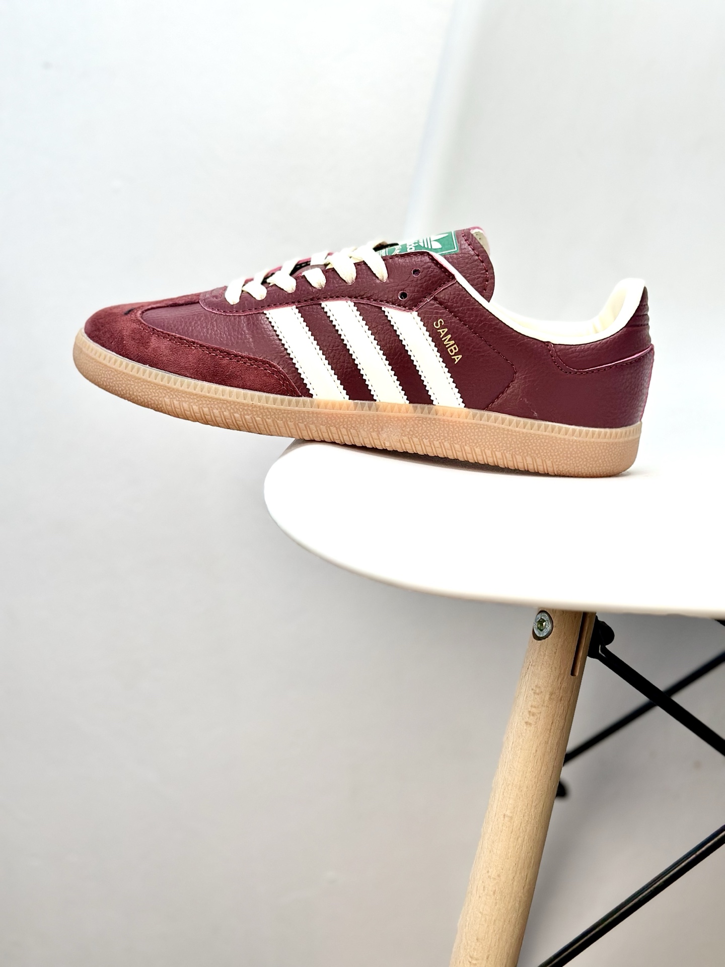 #F版性价比 出厂价💰75
阿迪达斯/三叶草Adidas Originals Samba OG桑巴舞系列绅士德训足球风百搭低帮休闲运动板鞋DA“皮革酒红生胶底”JR0892
尺码:36 36⅔ 37⅓ 38 38⅔ 39⅓ 40 40⅔ 41⅓ 42 42⅔ 43⅓ 44 44⅔ 45