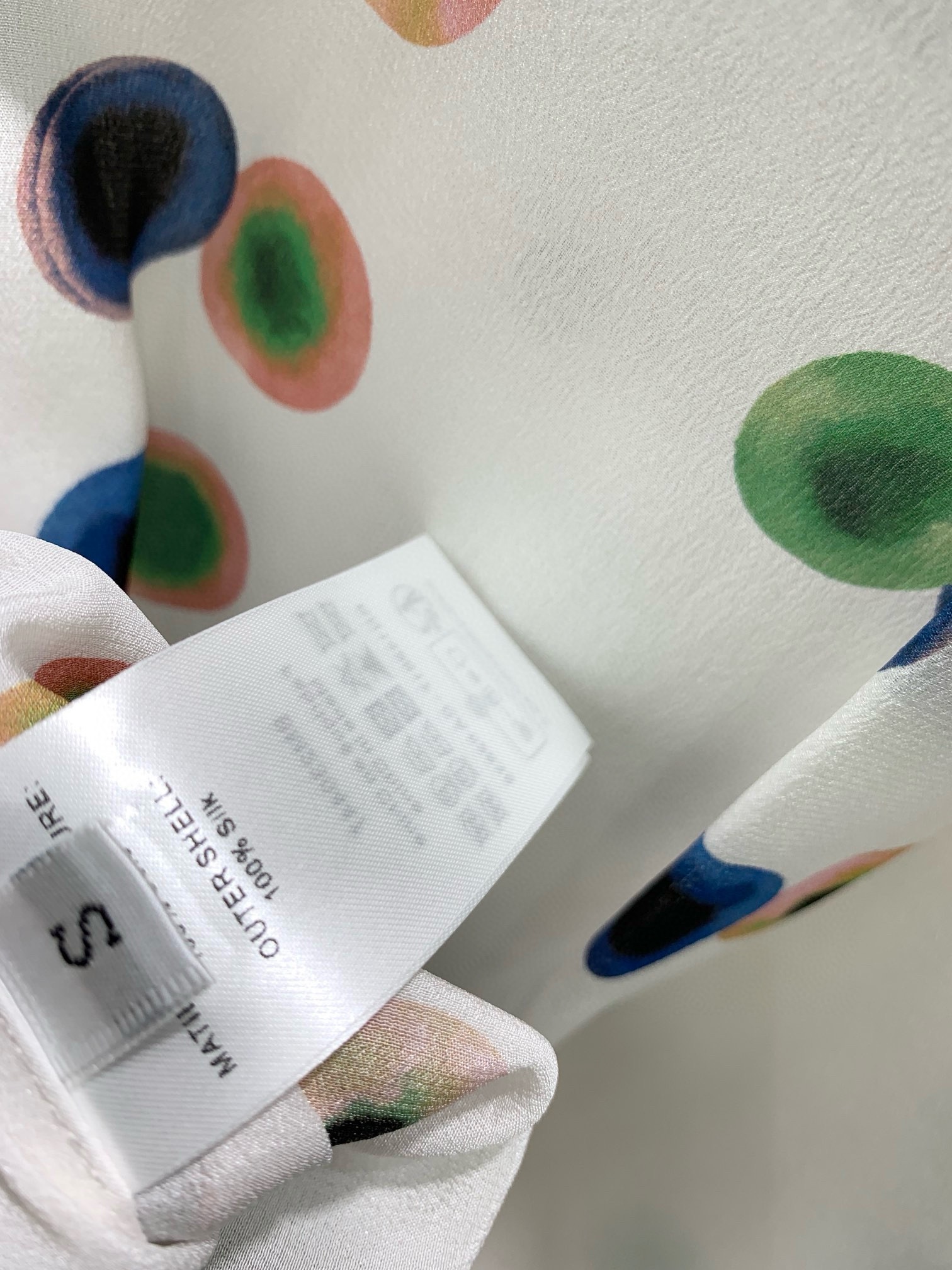 Chlo Crowe’s Silk-Swipe Shirts in Single-Size Female Suit Collection: Wave Point Series. - 图片 9