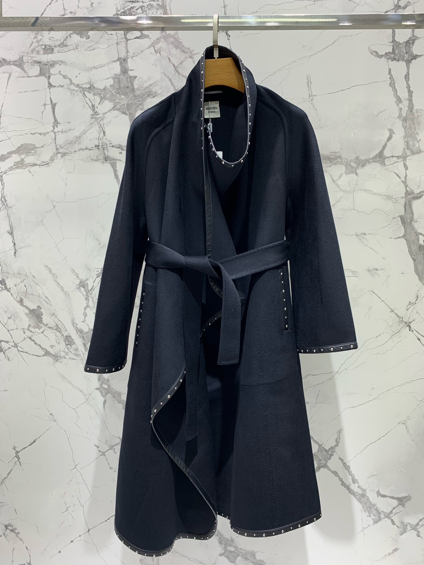 HERMÈS Rivet Patchwork Cashmere Coat: Winter Warmth & Runway Style 4 i1725781927 2180 6