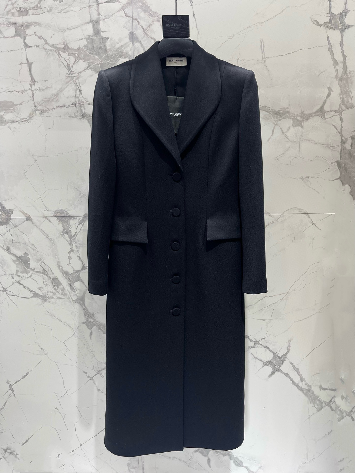 Yves Saint Laurent Single-Breasted Midi Blazer - Elegant & Stylish 3 i1735781261 2154 1